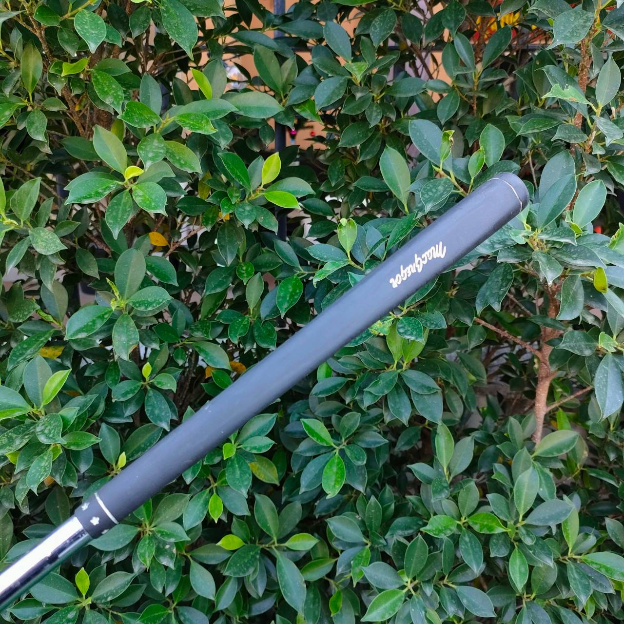 PUTTER Arnold Palmer MES-3L ความยาว 34 นิ้ว หน้าไม้มีร่อง ทำให้การพัตต์ ได้ฟีลลิ่งที่ดี ออกแบบดีมาก