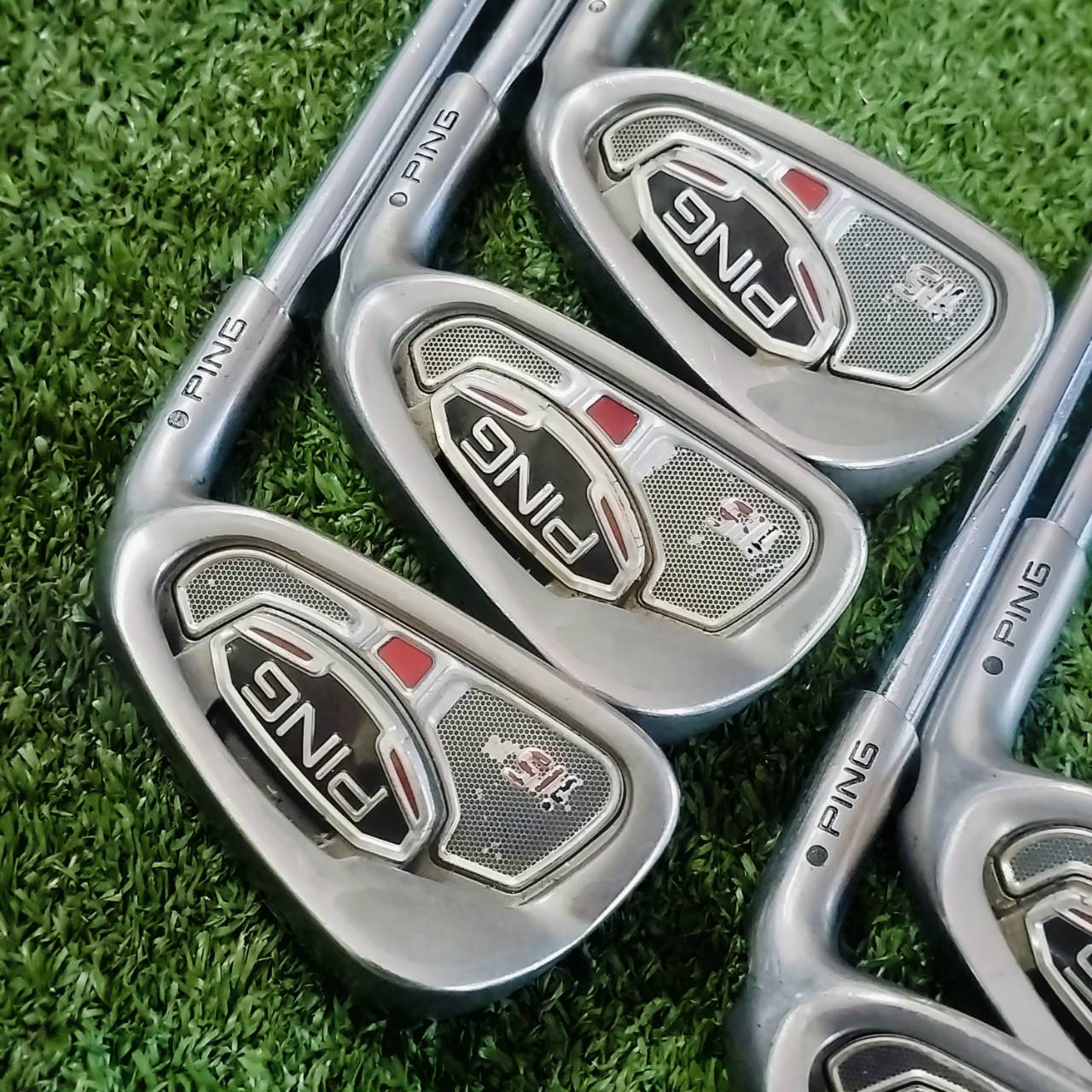 ชุดเหล็ก PING i15 สวยเดิม เหล็ก 6 7 8 9 และ PW ก้าน PROJECT X 6.0 ทั้งชุด!!! หน้าใบเหล็ก มี MILLED หน้าตะไบทุกชิ้น สปินจัดๆ ตกหยุดทุกเหล็ก ไม้กอล์ฟพรีเมี่ยมมือสอง ของแท้ By NakaraLuxurious
