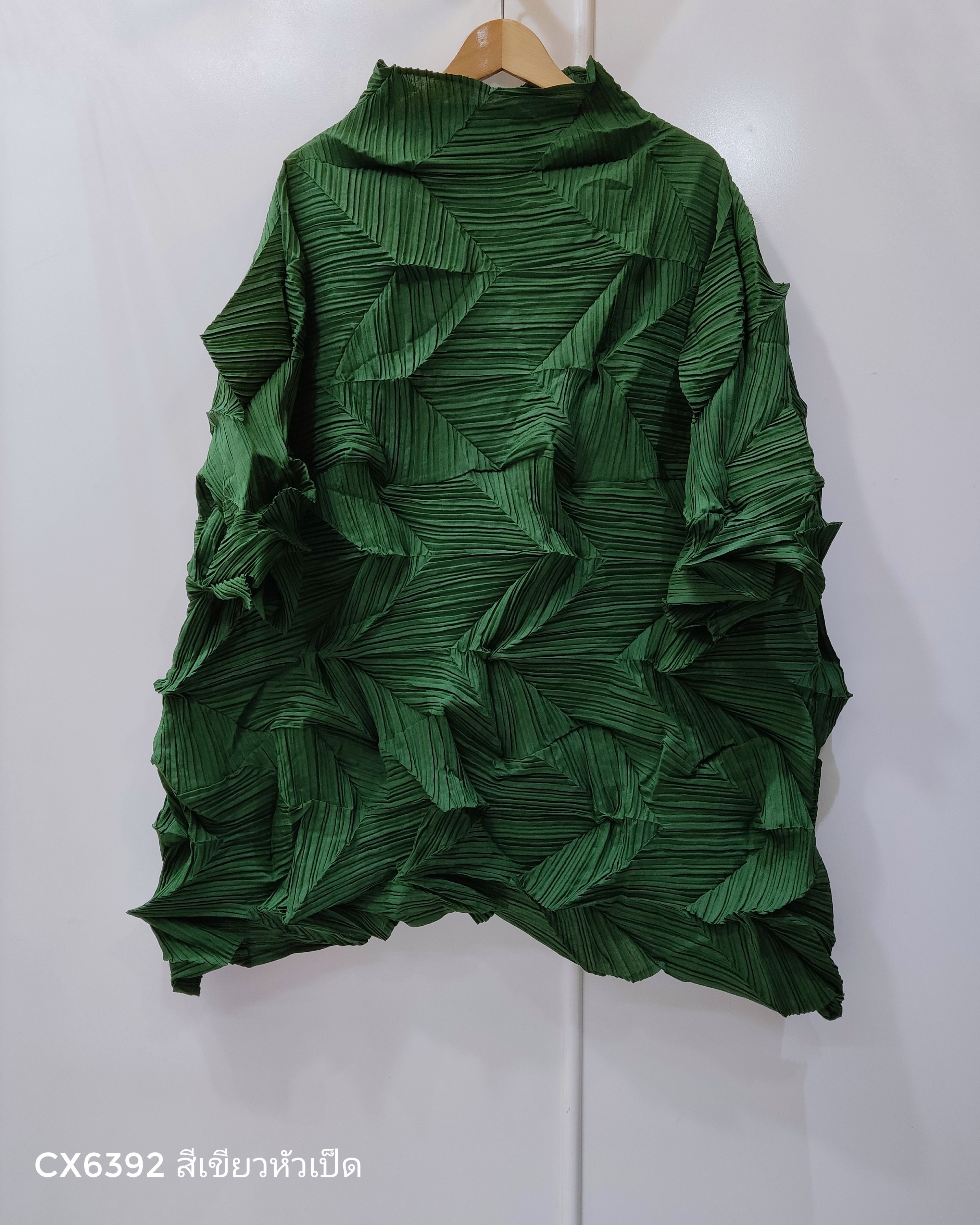 อกถึง60 ยาว31นิ้ว 2MUAY รุ่น CX6392 เสื้อพลีทคุณภาพ HIGH NECK ZIG ZAG PLEATED TOP 10 สี FREE SIZE