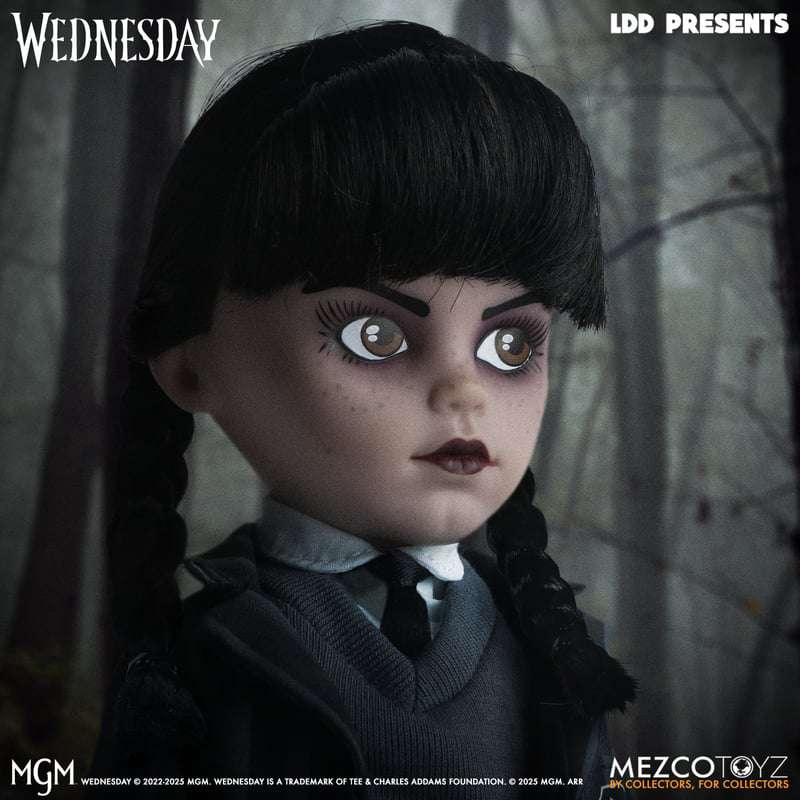 [สั่งจอง] Mezco Toyz 10" : LDD Wednesday Nevermore Academy