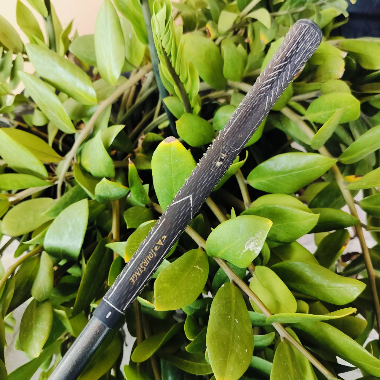 Driver TOURSTAGE V700 GRAVITY CONTROL DESIGN ไม้ญี่ปุ่น ตีง่ายๆ ชดเชยสูง ตีตรงค่ะ ก้านเดิมๆ 57 กรัม FLEX R ไม้กอล์ฟมือสอง ของแท้ BY NakaraLuxurious