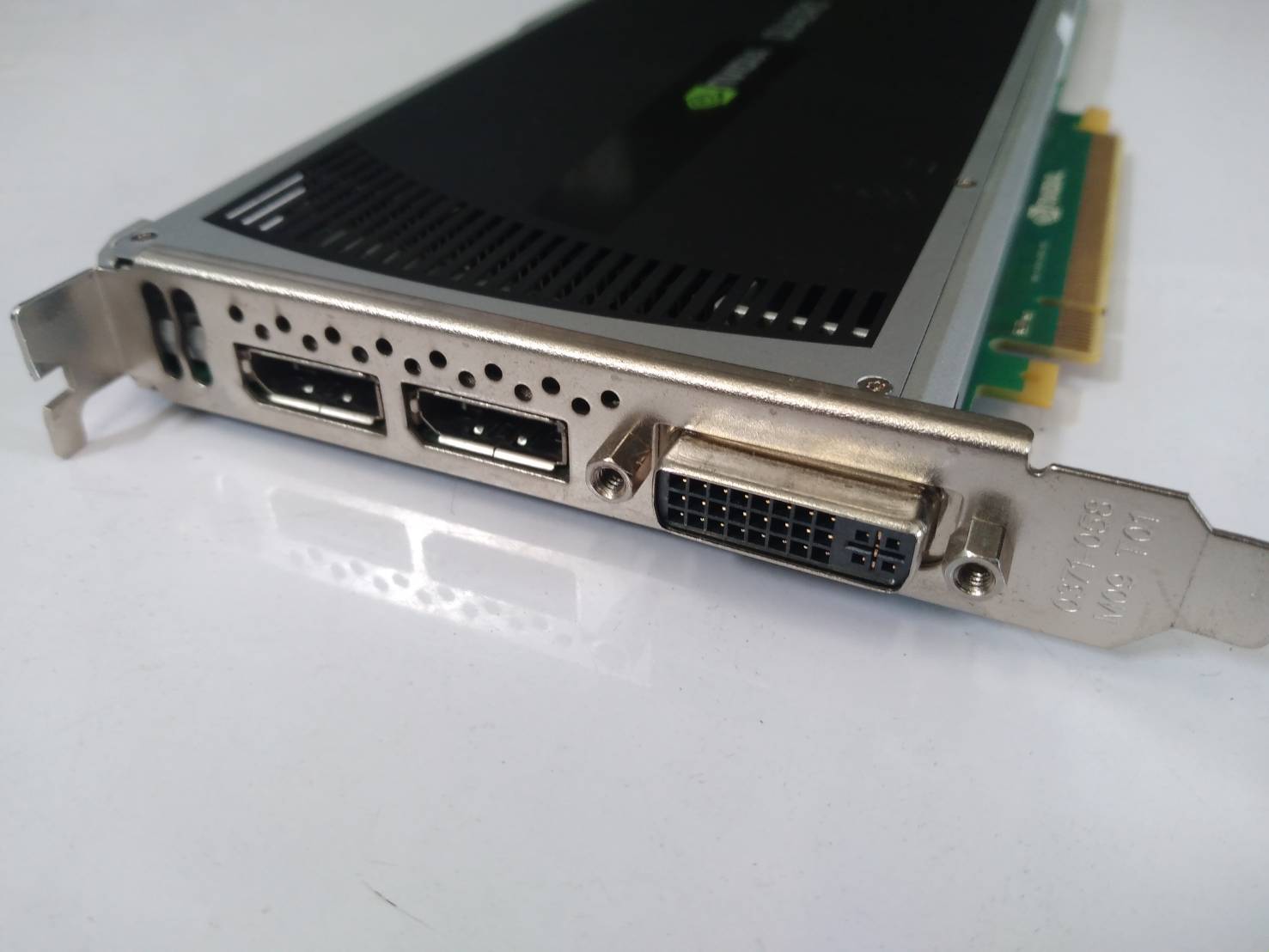 HP 616076-001 Quadro 4000 2GB GDDR5 PCI-E Dual DP Graphics Card