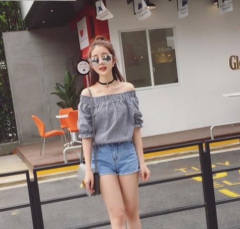 เสื้อแฟชั่น ปาดไหล่ ผ้าคอตตอลทอลายนิ่ม งานตามแบบ