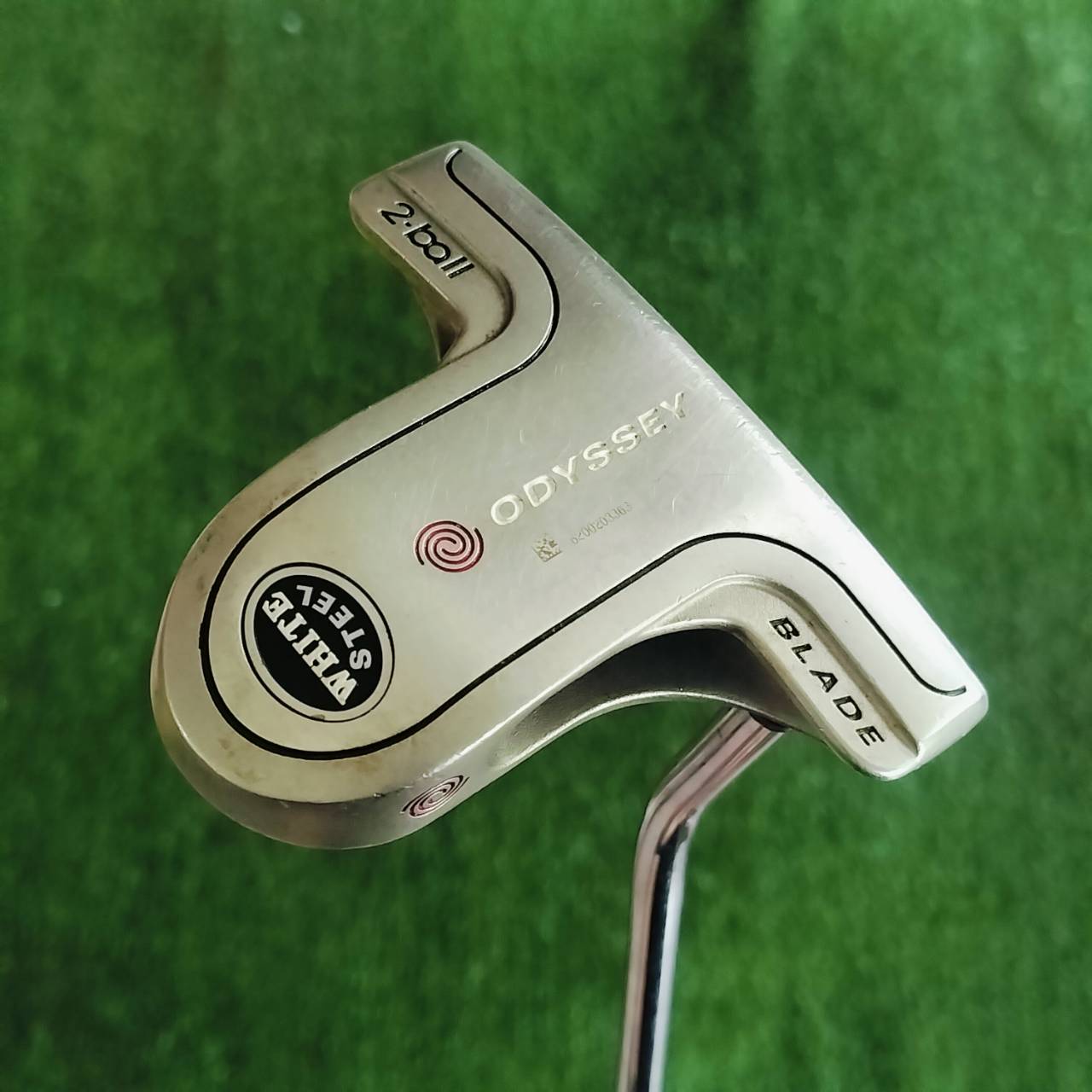 PUTTER ODYSSEY 2-BALL BLADE เป็นรุ่น WHITE STEEL อินเซิร์ทมี MILLED ไม้กอล์ฟพรีเมี่ยมมือสอง ของแท้ By NakaraLuxurious