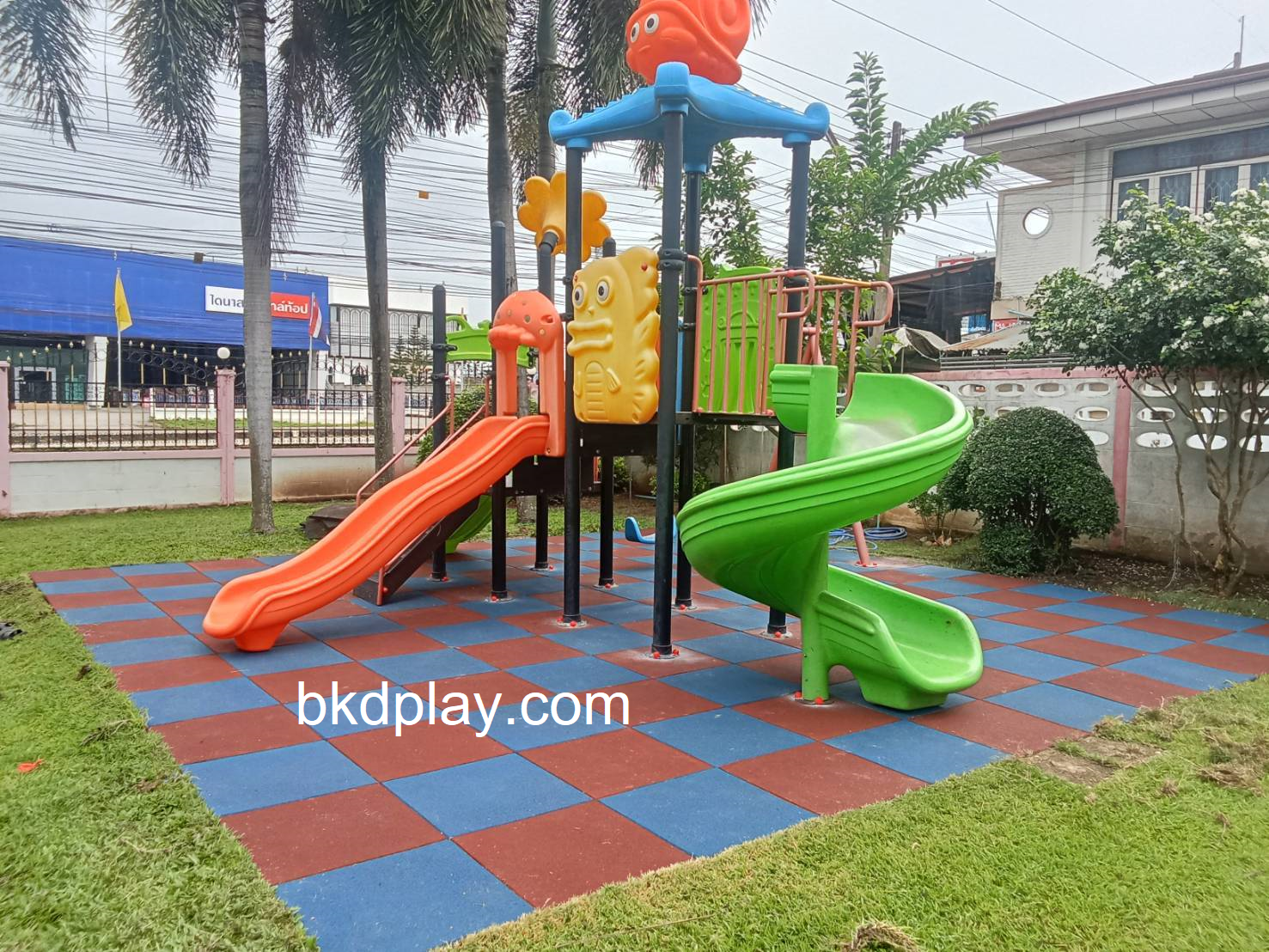 แผ่นยาง EPDM ราคาต่อ1ตร.ม. 4แผ่น แผ่นยางสังเคราะห์ ,แผ่นปูกันกระแทก,แผ่นปูพื้นสนามเด็กเล่น, พื้นยางEPDM ,ปูสนามเด็กเล่น,สนามกีฬา ห้องฟิตเนส พร้อมส่ง ราคาโรงงาน มีสีดำ เทา น้ำเงิน เหลือง แดง เขียว