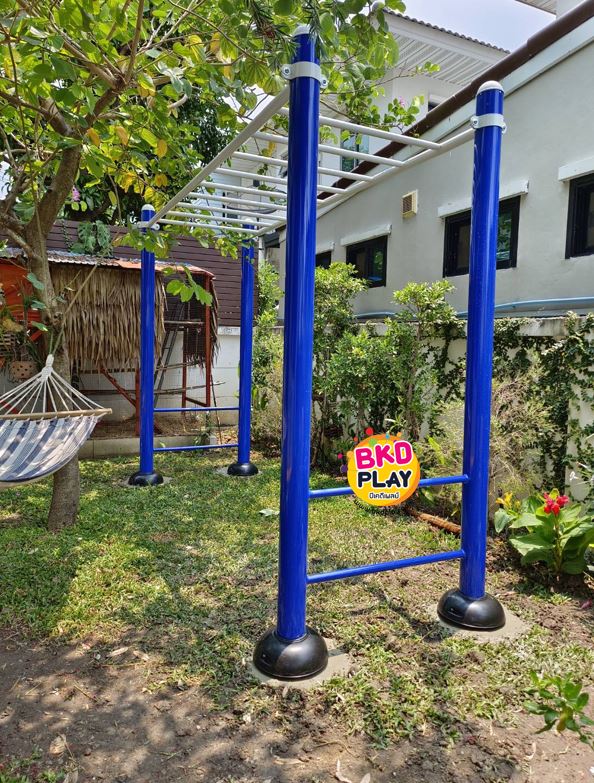เครื่องออกกำลังกายกลางแจ้ง ชุดอุปกรณ์ บริหารแขน หน้าอก หัวไหล่ แบบบาร์โหน เหนือศรีษะ สำหรับผู้ใหญ่ เด็กโตเล่นได้ ลานกีฬา อเนกประสงค์ สนามกีฬา ผลิตในไทย 10-20 วัน