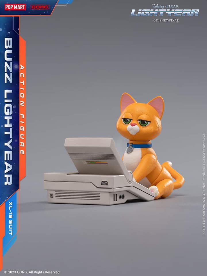 [สั่งจอง]POP MART Gong Studio : Buzz Lightyear XL-15 Suit version (22.5 Cm)