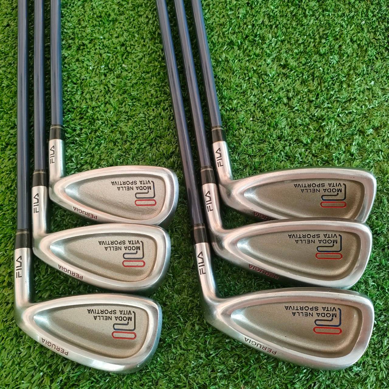 ** ไม้กอล์ฟสำหรับผู้หญิง** ชุดเหล็ก FILA PERUGIA มีเหล็ก5-9 เเละ PW SW **ขาดเหล็ก 7 ค่ะ ** ก้าน FILA FLEX L ของ FILA แท้ ตีดีมาก ไม้กอล์ฟมือสอง ของแท้ BY NakaraLuxurious