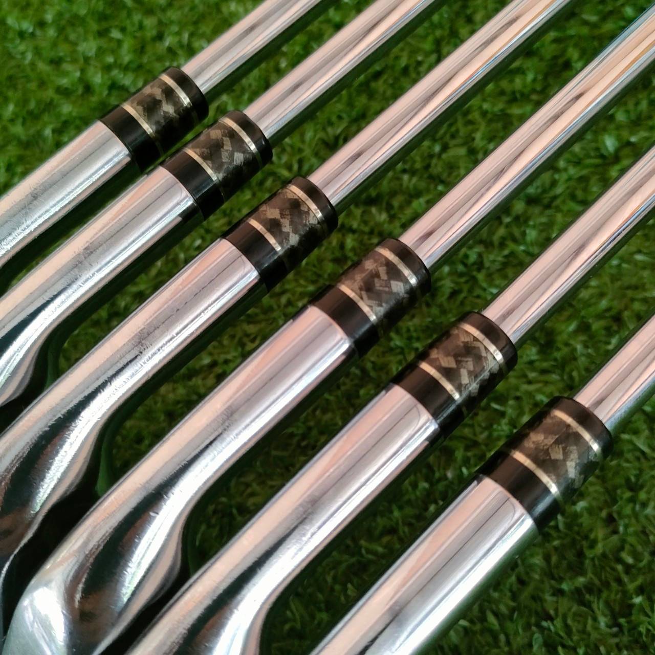 ชุดเหล็ก EPON AF-302 FORGED BY ENDO มีเหล็ก 5-9 เเละ PW ก้าน NS PRO 950 GH FLEX S ชุดนี้เป็นชุดสุดยอด ประกอบแท้ๆ มาจากโรงงาานที่ญี่ปุ่น!!! ไม้กอล์ฟมือสอง ของแท้ BY NakaraLuxurious