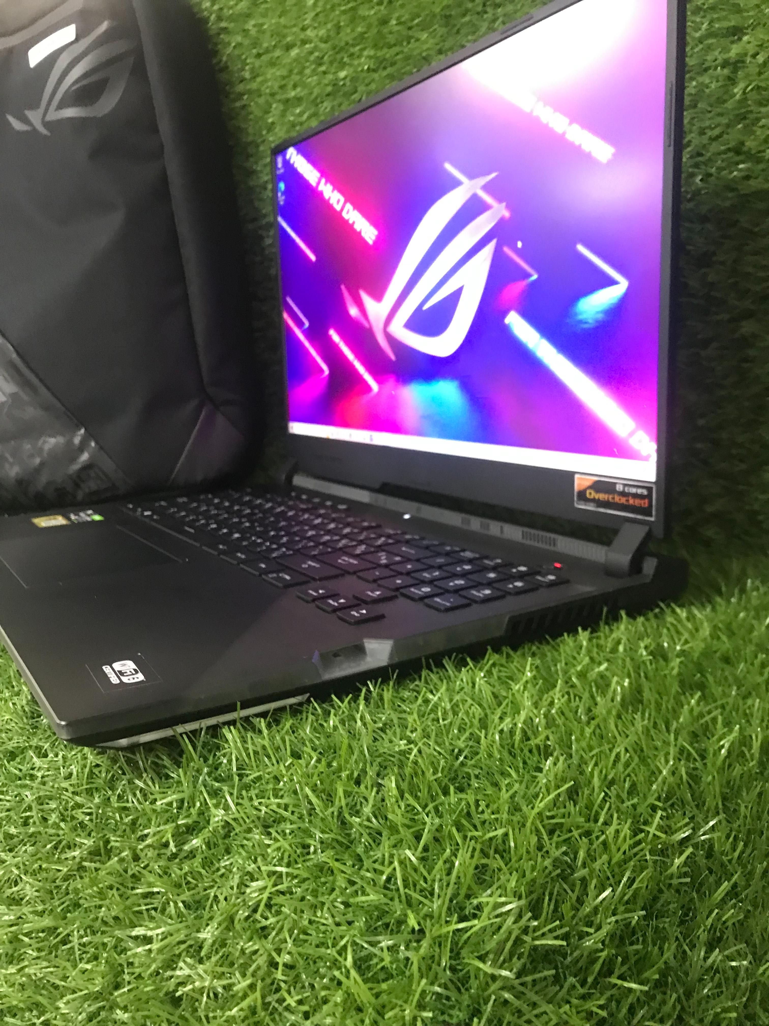 Notebook Asus ROG Strix Scar 17 G743QS-HG130T