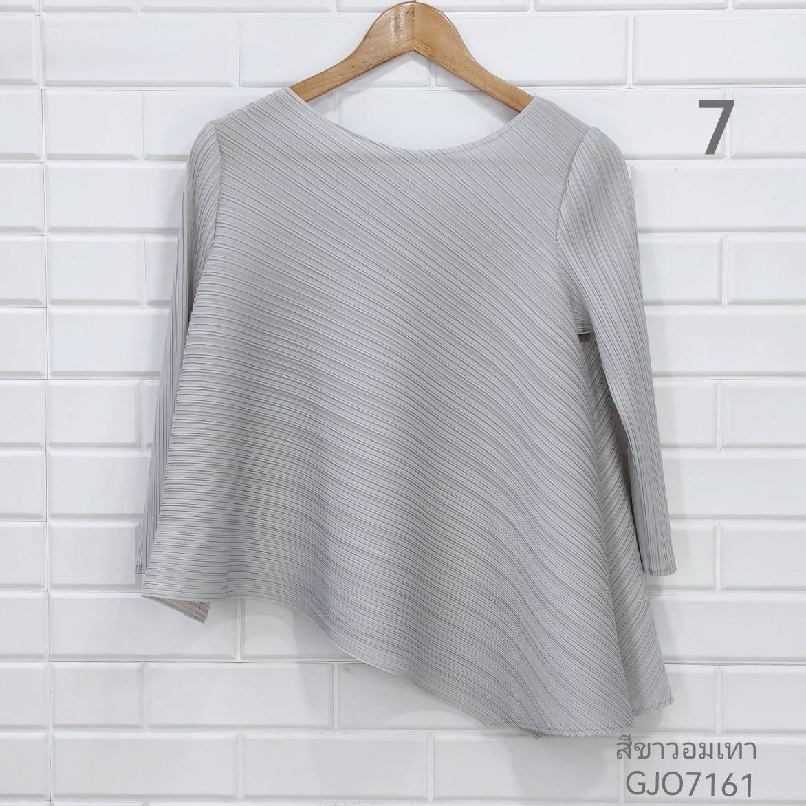 อก 38 นิ้ว 2MUAY รุ่น GJO7161 เสื้อพลีทงานคุณภาพ เสื้อผู้หญิง 13สี FREE SIZE HALF SLEEVE ASYMMETRIC PLEATED TOP