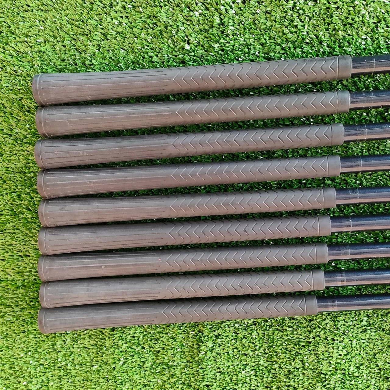 ชุดเหล็ก DUNLOP G-77TI มีเหล็ก 3-9 เเละ PW SW ก้าน PRO -FLEX G-77TI FLEX R