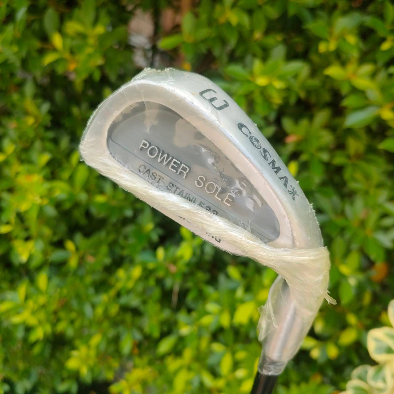 ชุดเหล็ก COSMAX POWER SOLE ของใหม่!! มีเหล็ก 3-9 เเละ PW SW ก้าน PARAGON FLEX R ออกแบบได้ลงตัว ออฟเซ็ตกำลังดี!! หลัง CAVITY ลึก เป็นเหล็กที่ตีง่ายมาก!! ไม้กอล์ฟมือสอง ของแท้ BY NakaraLuxurious