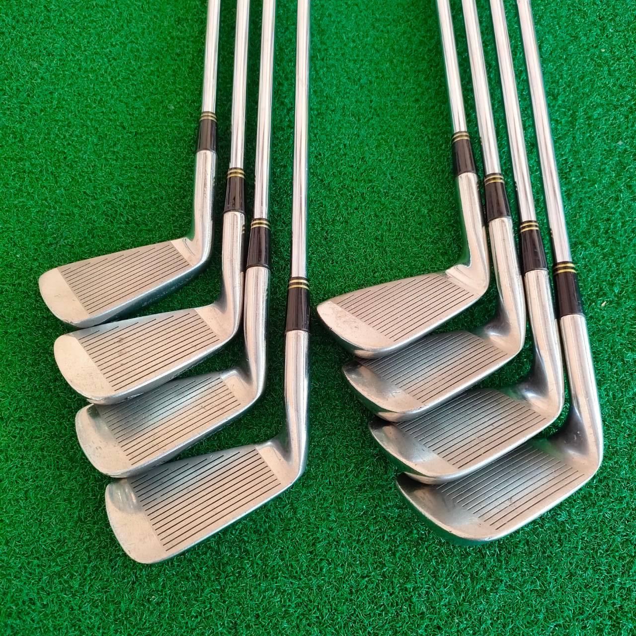 ชุดเหล็ก BRIDGESTONE JUMBO CUSTOM 831 มีเหล็ก 3-9 PW ก้าน JUMBO CUSTOM 831 สภาพสวย ก้านเดิม กริพเดิม ปลอกคอเดิม ทุกไม้ครับ MADE IN JAPAN