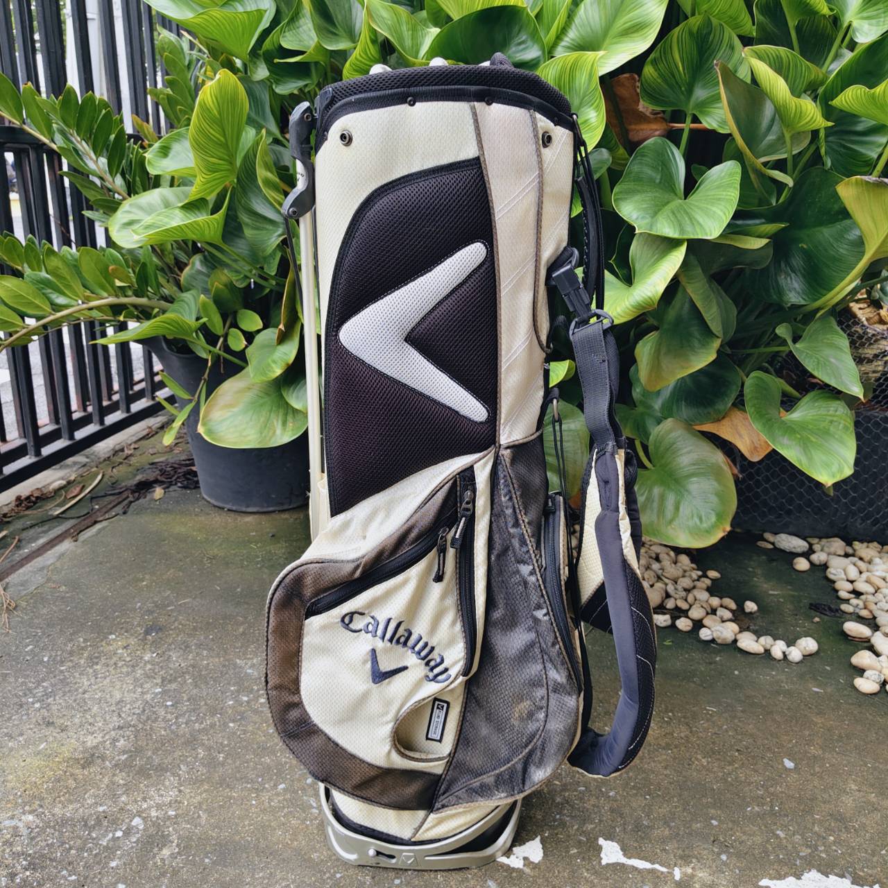 ถุงกอล์ฟ Callaway มือสอง ของแท้ เป็นแบบขาตั้ง