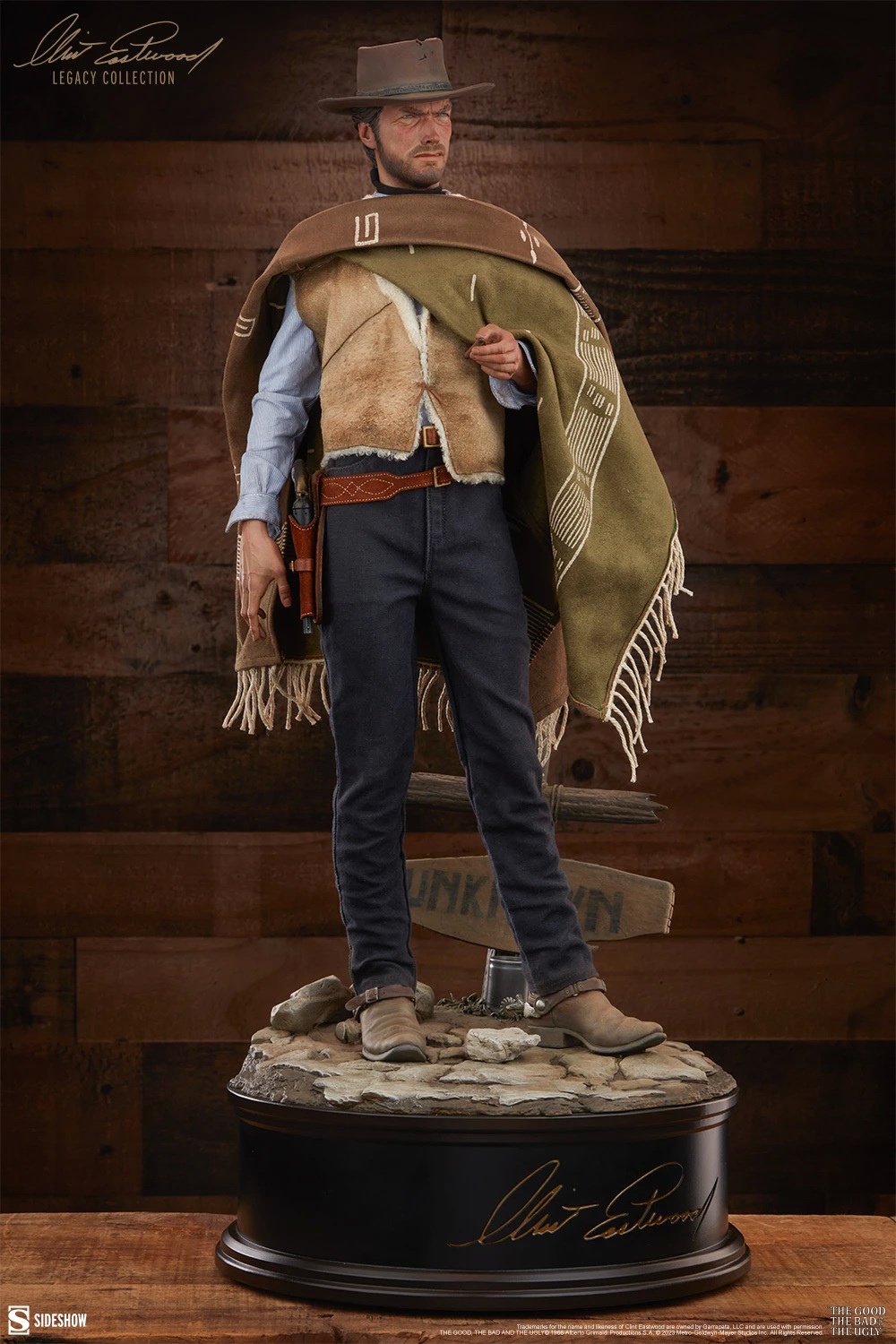 [สั่งจอง]Sideshow 300809 : Clint Eastwood Legacy Collection - The Man with No Name Premium Format Figure