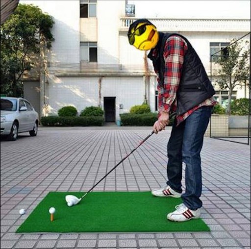 พรมซ้อมไดร์ฟ PGM DJD002 ขนาดใหญ่ 125 x100 CM. มีเจาะรูให้ทั้ง 2 ด้าน แถมทีฟรี ทียาง 1 ชิ้น