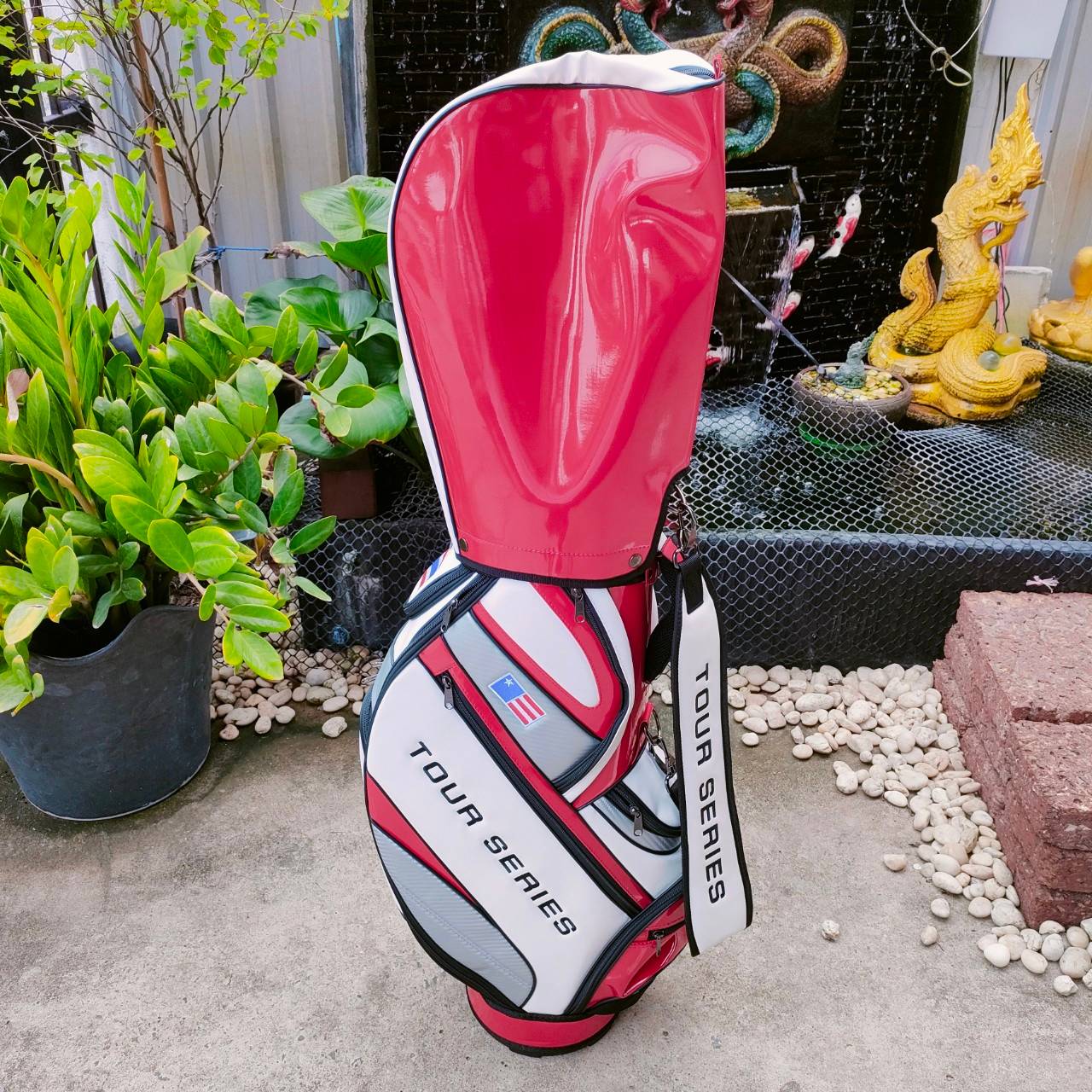 ถุงกอล์ฟเด็ก U.S.KIDS GOLF TOUR SERIES ขนาดไชส์ของถุง ปากถุง 7 นิ้ว ความสูงของถุงกอล์ฟ 31.5 นิ้ว ถุงกอล์ฟที่ดีที่สุด สำหรับเยาชน ถุง TOUR ถุงกอล์ฟพรีเมี่ยมมือหนึ่ง ของแท้ By NakaraLuxurious