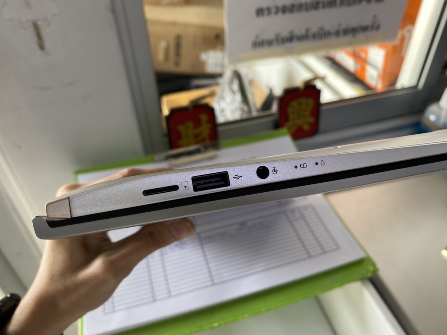Asus Notebook ZenBook UX434FLC-A6212T Silver