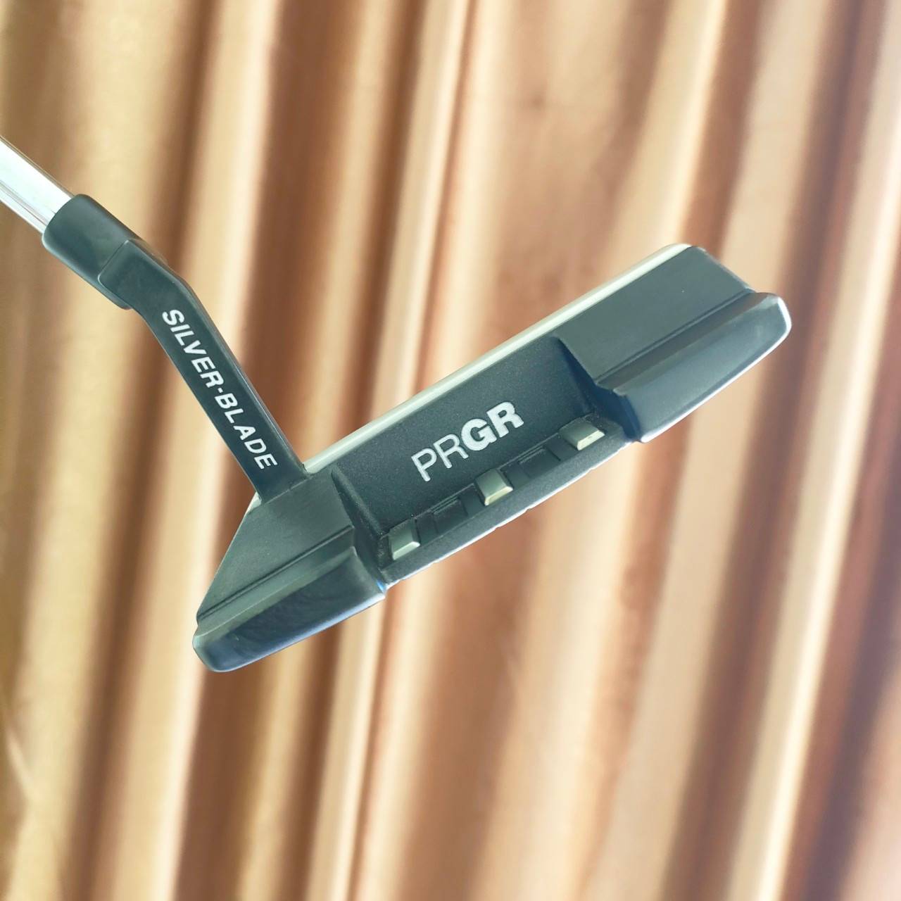 PUTTER PRGR SILVER BLADE EE01 ความตรงสุดขีด (สุดขีด) ความยาว 34 นิ้ว 2020 Model พัตเตอร์สุดพรีเมี่ยมจากญี่ปุ่นรุ่นใหม่ ไม้กอล์ฟพรีเมี่ยมมือสอง ของแท้ By NakaraLuxurious