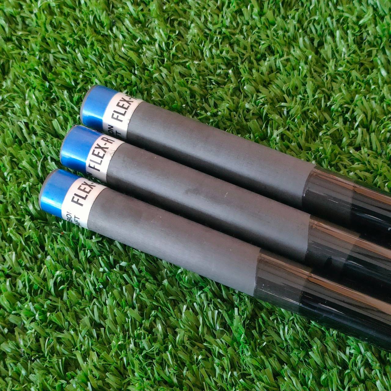 ก้าน VENTURA USA ของใหม่!! ความยาวเฉพาะก้าน 45 นิ้ว **ก้านสำหรับใส่ DRIVER FLEX R** MID KICK เหมาะกับสปีด 76 - 94 MPH สุดยอดก้านกราไฟต์แท้ๆ 100% มือหนึ่ง ของแท้ BY NakaraLuxurious
