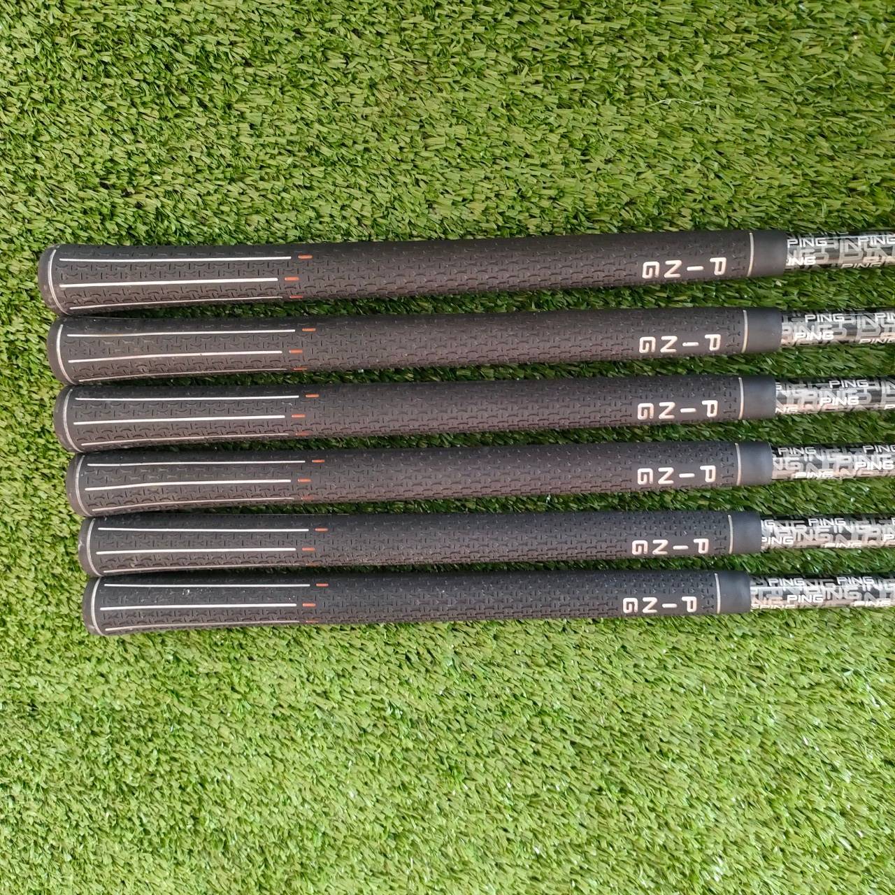 ** ไม้กอล์ฟาสำหรับท่านที่ถนัดซ้าย ** ชุดเหล็ก PING G20 จุดส้ม มีเหล็ก 5-9 เเละ W ก้าน PING TFC 330 I FLEX R สภาพสวย มือซ้ายหายากมากครับ