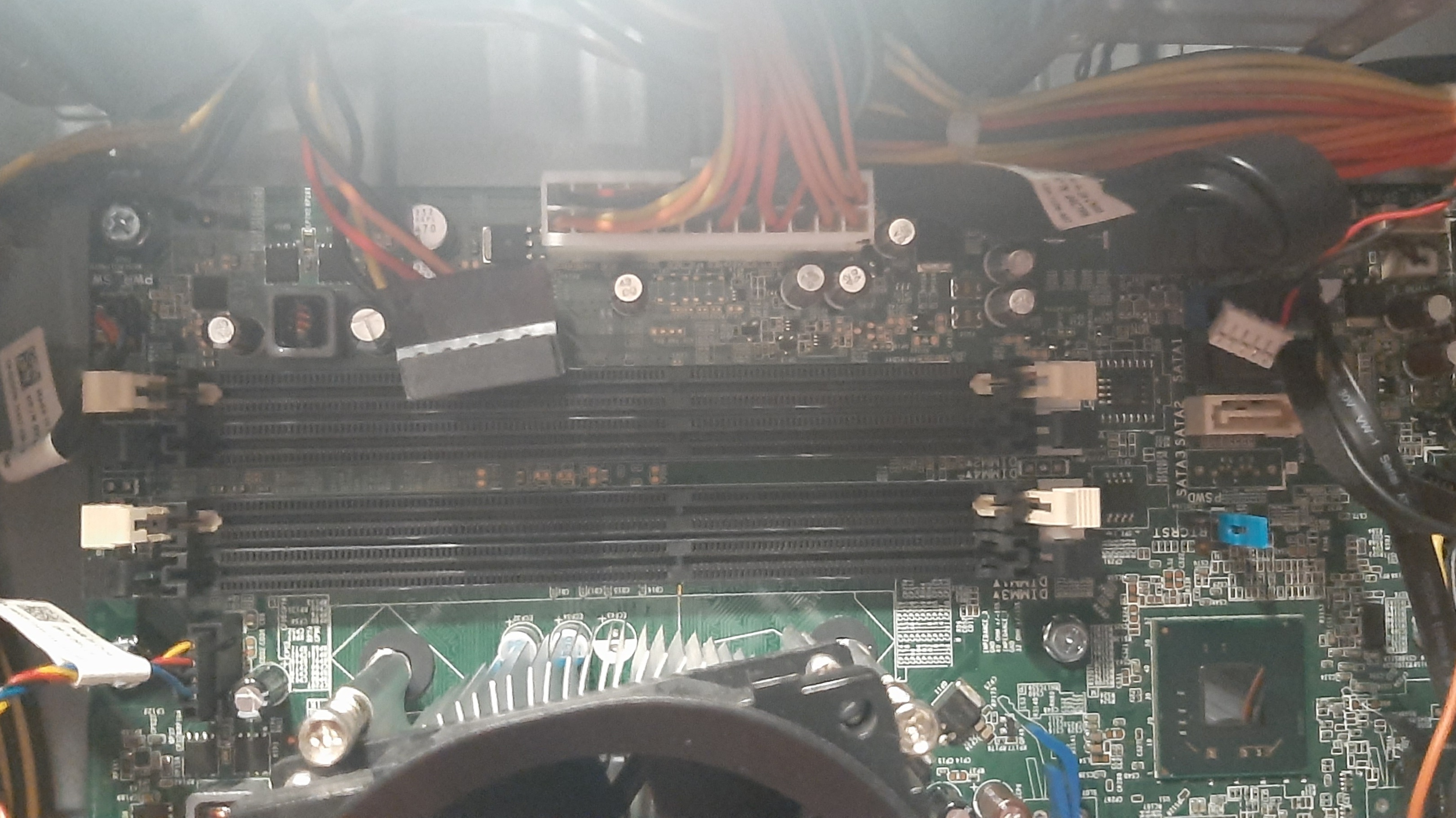 พีซีมือสอง Dell Optiplex 7010 DT (i7-3770 Ram4GB HDD500GB) สภาพดี ประกันร้าน 1 เดือน