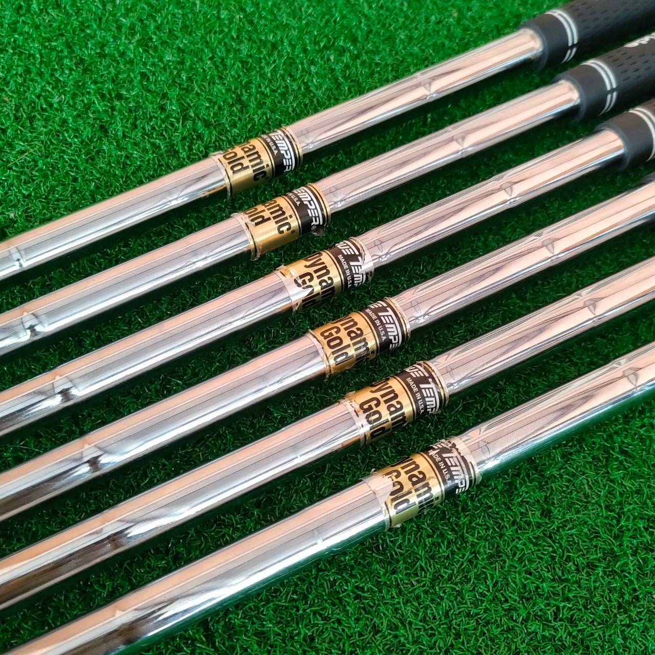 ก้านชุดเหล็ก DYNAMIC GOLD S200 ใส่เหล็ก 5-9 PW สภาพสวยครับ พร้อมกริพ GOLF PRIDE สภาพสวยมาก