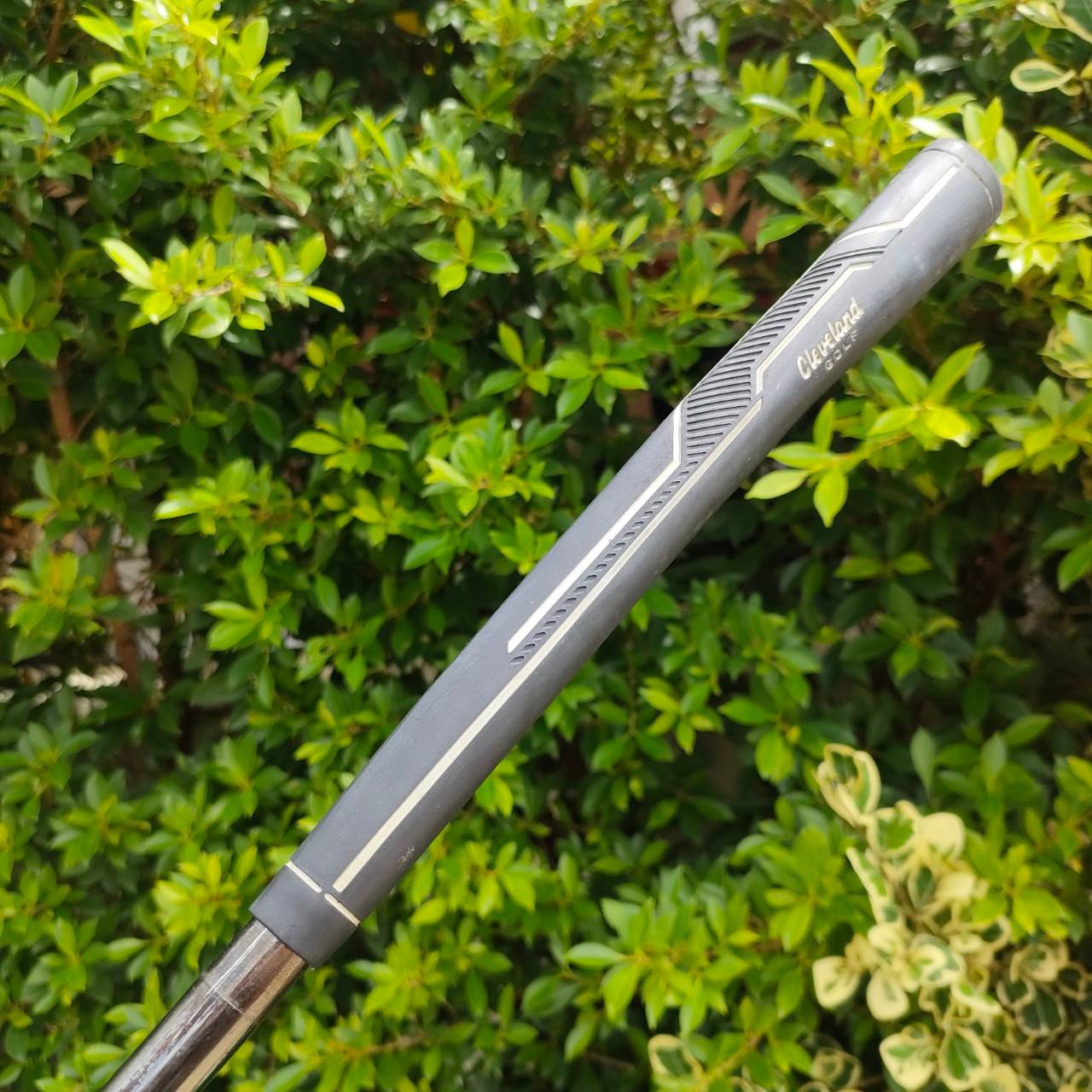 PUTTER BEVERLY HILLS'S CUTTLE ความยาว 35 นิ้ว สุดยอดพัตเตอร์ คุณภาพสูง รูปสามเหลี่ยม ชดเชย ความผิดพลาดได้สูงสุด ไม้กอล์ฟมือสอง ของแท้ BY NakaraLuxurious