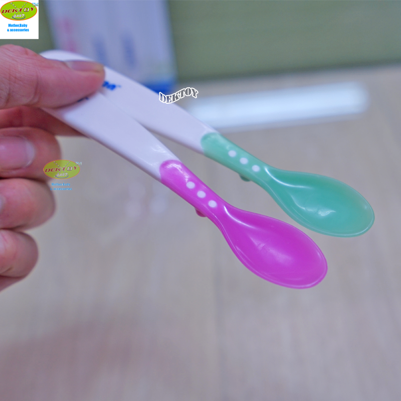 Attoon แอทตูน ช้อนวัดอุณหภูมิสำหรับป้อนอาหารทารก