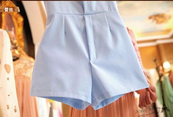 เสื้อลายริ้ว ผ้านิ่มยืดหยุ่น เนื้อลื่นๆ ชุดเอี๊ยมผ้าไม่ยืด มีซิปด้านหลัง