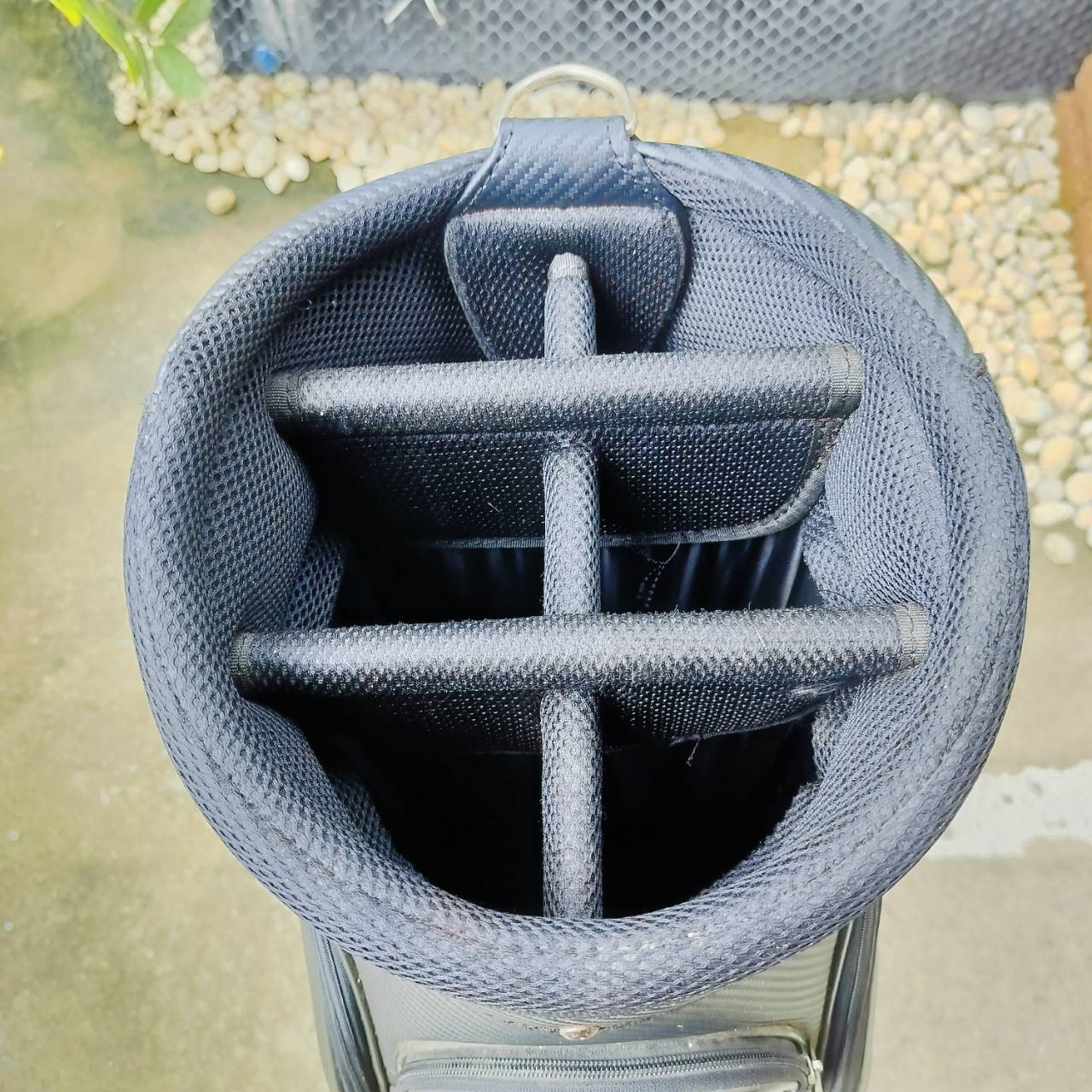 *** ไม่มีสายสะพาย *** ถุงกอล์ฟ MERCEDES BENZ ถุงลายเคฟล่าสวย ดุดันมากค่ะ ไม้กอล์ฟพรีเมี่ยมญี่ปุ่นมือสอง ของแท้ By NakaraLuxurious