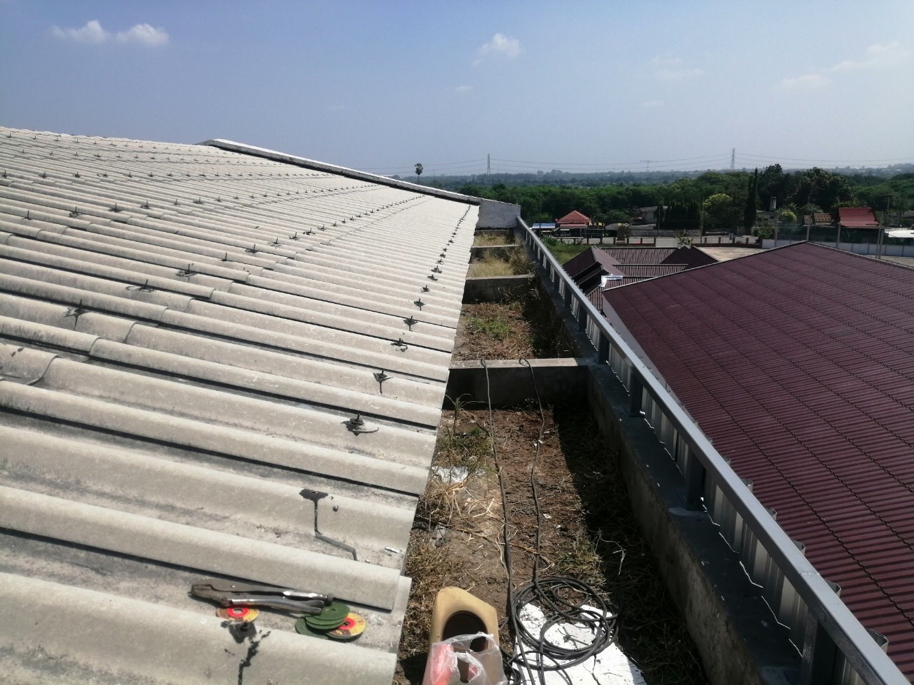 รร.อนุบาลเทศบาลต.เขางู ปรับปรุงหลังคาอาคาร 4 ชั้น