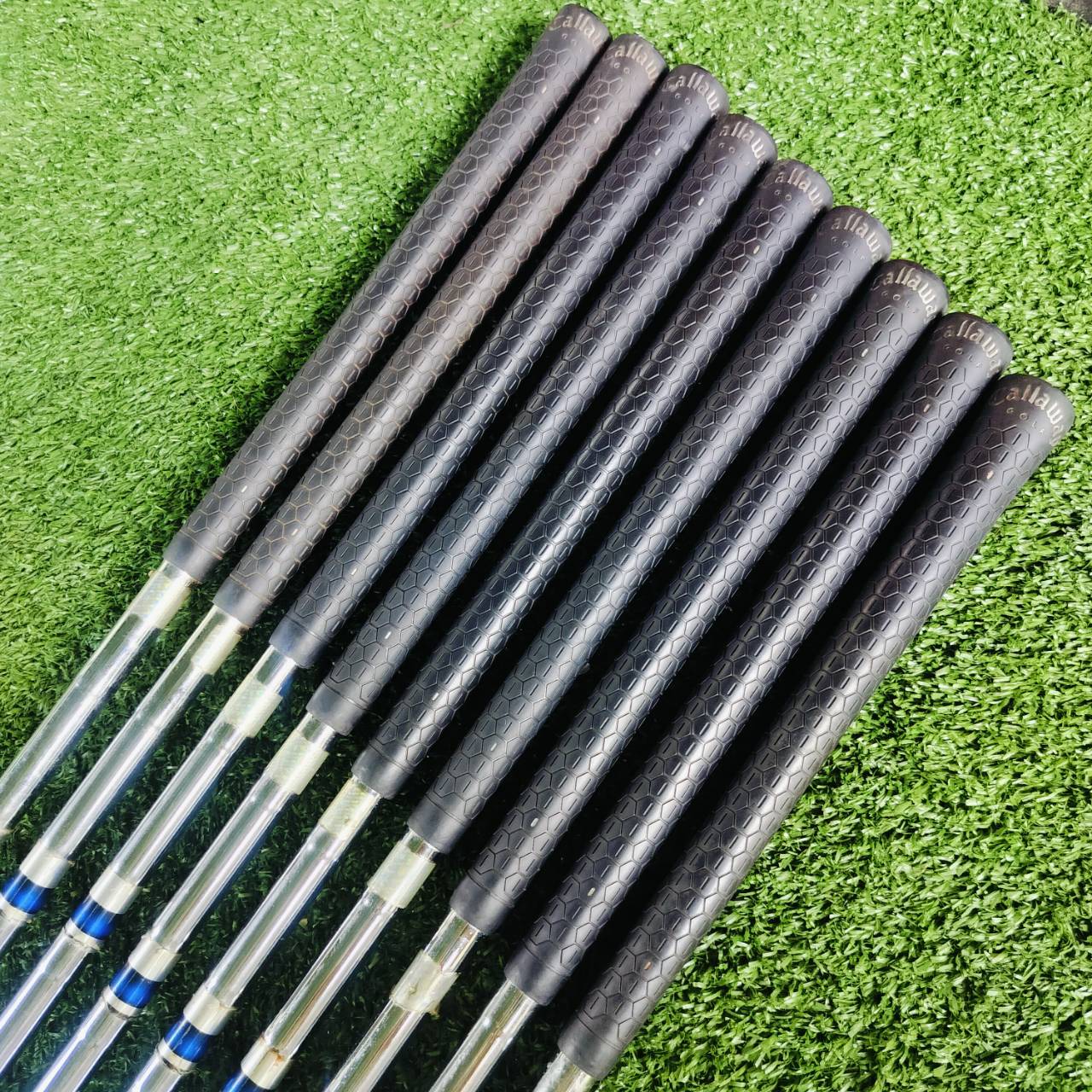 ชุดเหล็ก Callaway X-18 เป็นรุ่นดัง ที่สร้างชื่อให้ Callaway จวบจนมาถึงปัจจุบัน ด้วยเทคโนโลยี ก้านเหล็ก UNI FLEX ของ X - 18 เป็นก้านพรีเมี่ยม สุดยอดจริงครับ ไม้กอล์ฟพรีเมี่ยมมือสอง ของแท้ By NakaraLuxurious