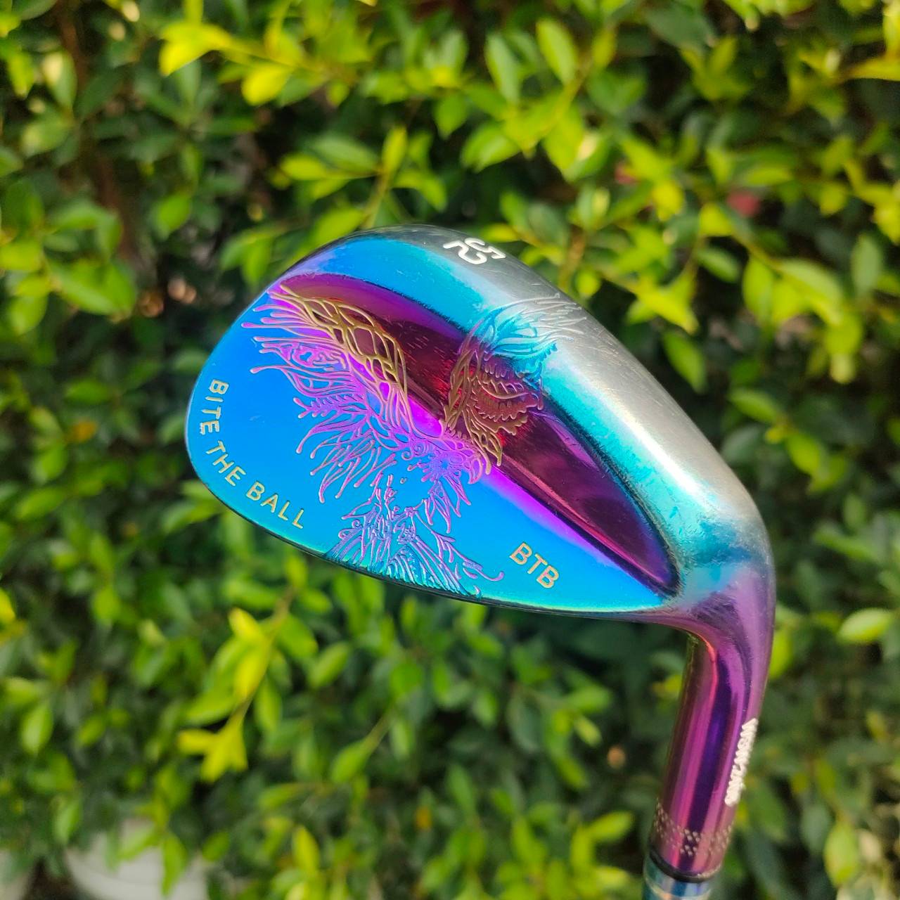 WOSOFE WEDGE GOLF FORGED CNC SPIN MILD WEDGE HI–END องศา 52 ก้าน WOSOFE FLEX WEDGE หน้าไม้แบบสุดยอด สปินแบบจัดๆ และอิมแพคแบบแน่นๆ ลายสวยมากๆ สีสวย ปลอกคอและก้าน สวยจัดๆ