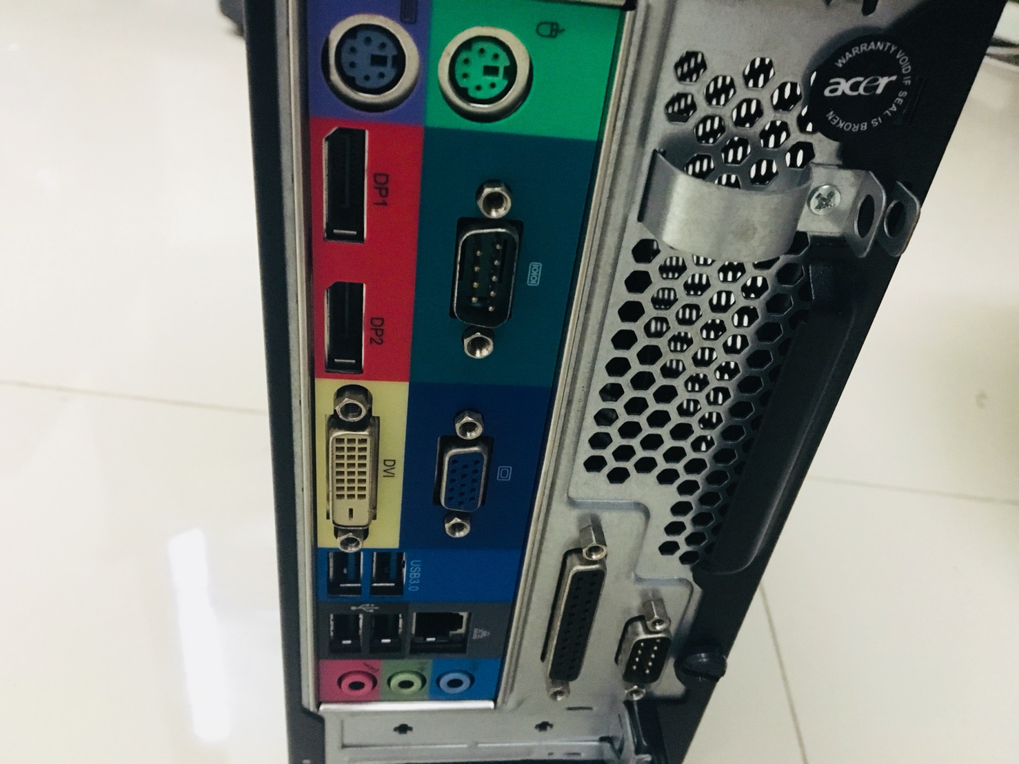 Acer Veriton X6630G SFF คอมพิวเตอร์ตั้งโต๊ะ