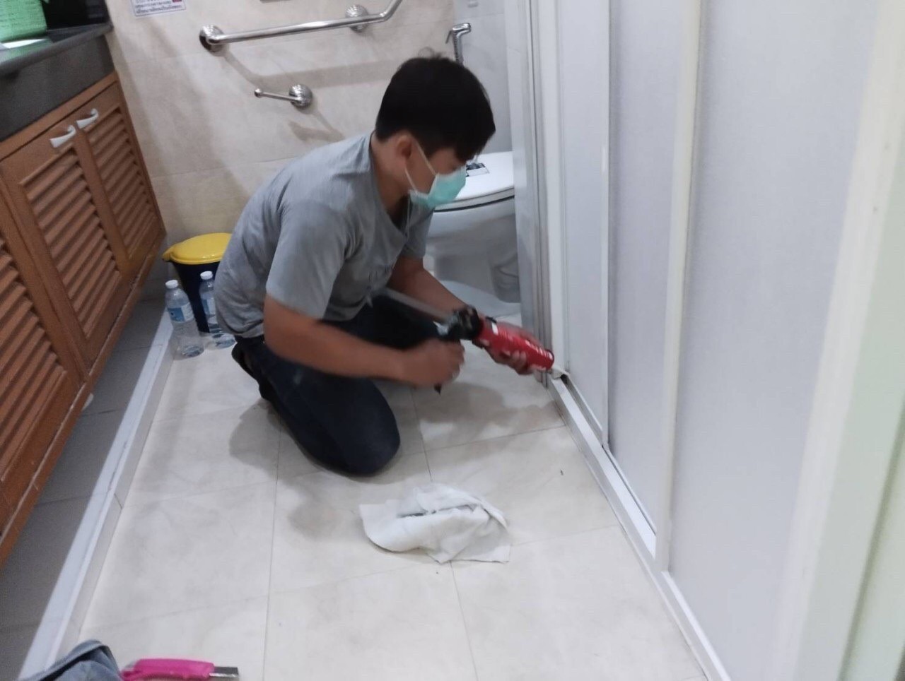 งานซ่อมกันซึมห้องน้ำตึก 84 ปี โรงพยาบาลศิริราช