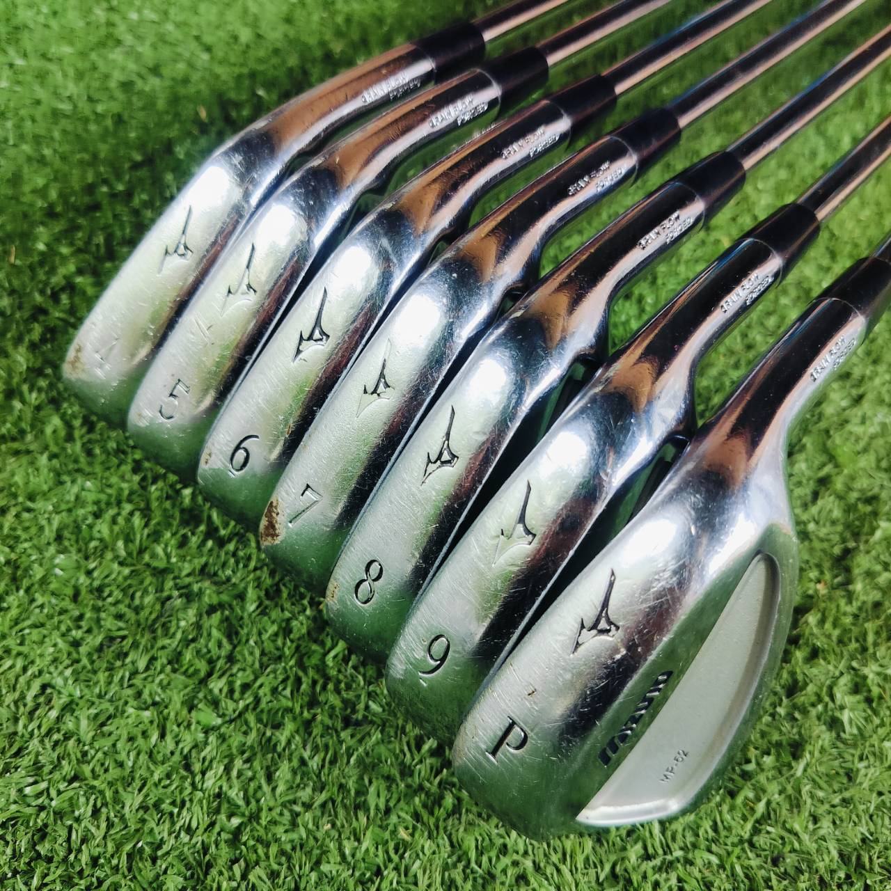 ชุดเหล็ก MIZUNO MP52 วัสดุ GRAIN FLOW FORGED สุดยอดเหล็ก FORGED ของญี่ปุ่น เอกสิทธิ์หนึ่งเดียวของ MIUNO มีเหล็ก 4 5 6 7 8 9 PW ก้าน DYNAMIC GOLD R300 ไม้กอล์ฟพรีเมี่ยมมือสอง ของแท้ By NakaraLuxurious