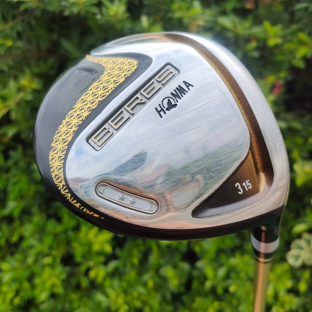 FW3 HONMA BERES องศา 15 ก้าน ARMRQ ก้านระดับ 2 ดาว ** FLEX R เป็นตระกูลพรีเมี่ยมสูงสุดของ HONMA รุ่นนี้ออกปี 2020 รุ่นใหม่ ตีดีมากๆ ไม้กอล์ฟมือสอง ของแท้ BY NakaraLuxurious
