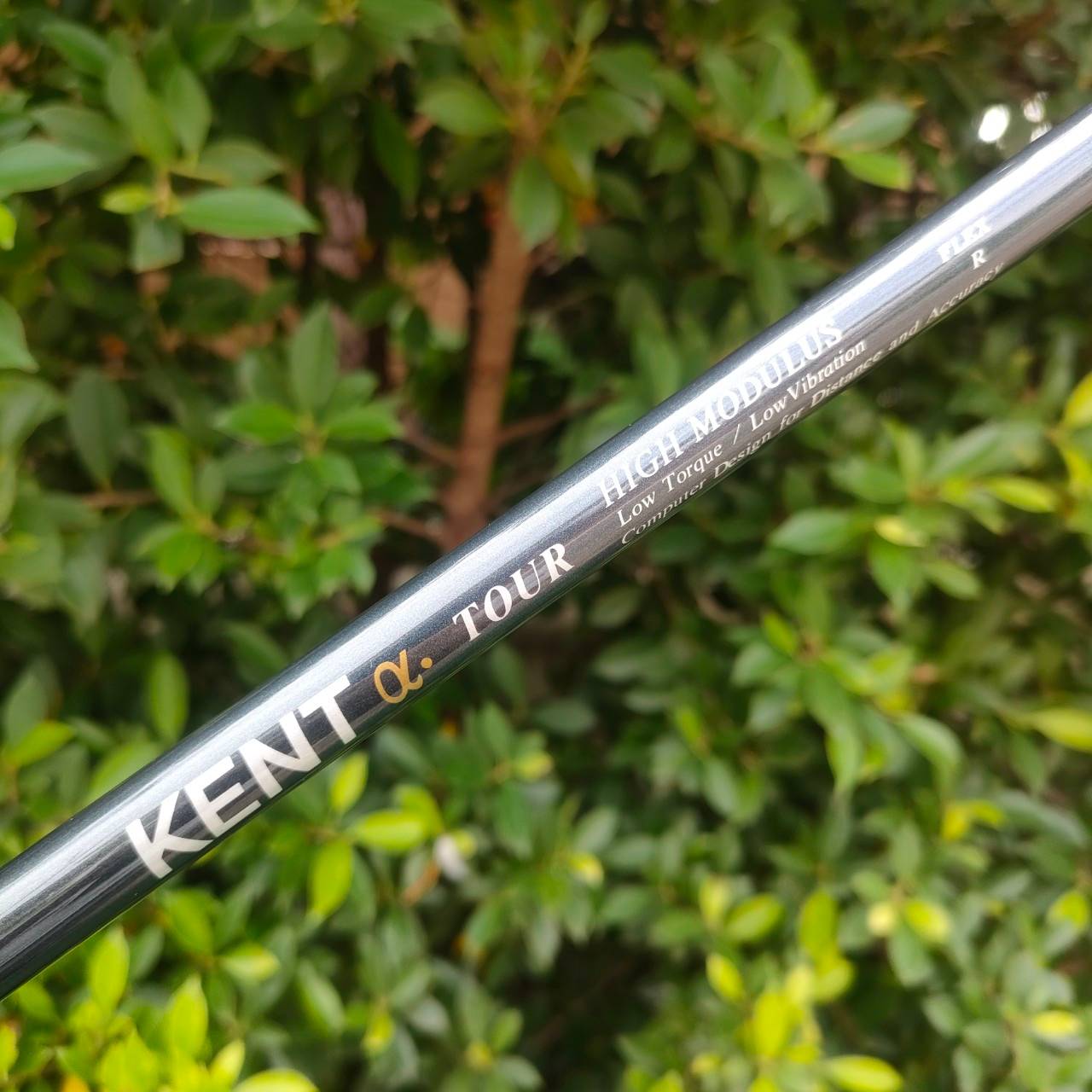 ก้านสำหรับใส่ ชุดเหล็ก KENT SPORTS α.TOUR HIGH MODULUS ความยาว 39 นิ้ว FLEX R เป็นก้าน HIGH MODULUS ไม้กอล์ฟมือหนึ่ง ของแท้ BY NakaraLuxurious