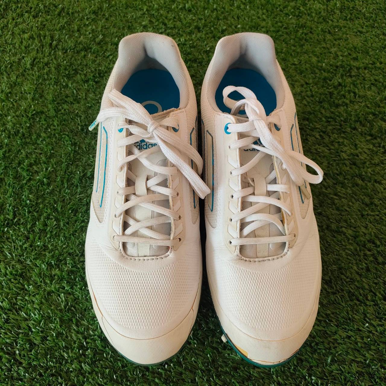 รองเท้ากอล์ฟ ADIDAS มือสอง รองเท้าสำหรับคุณผู้หญิง ไชส์ 36 ของแท้พร้อมกล่อง แทบไม่ได้ใช้งานเลยครับ