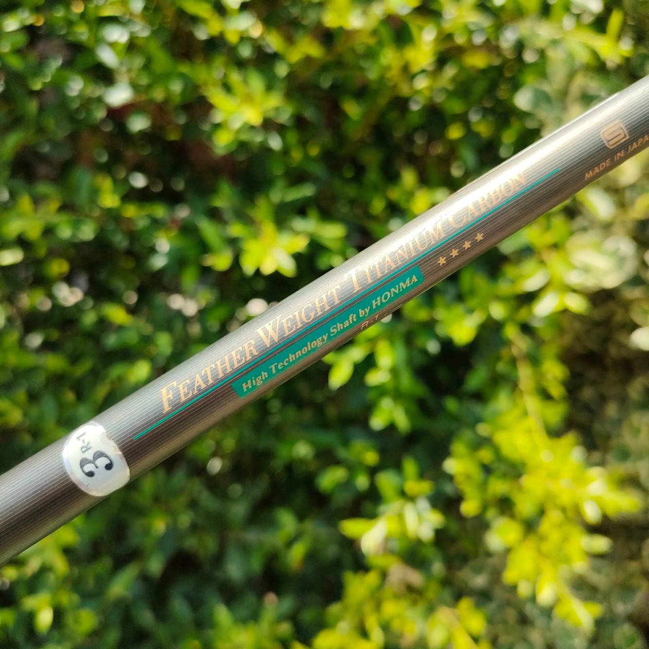 FW3 HONMA SUPER BIG -LB TITAMIUM ก้าน FEATHER WEIGHT FLEX R-1 ** ก้านระดับ 4 ดาว ** ตัวนี้เด็ดสุดๆคือเป็นก้านระดับ 4 ดาว ซื้อเอาเฉพาะก้านยังคุ้ม หัวไทเทเนี่ยมใหญ่ ตีดีมากๆ สุดหรูเลยครับ HIROHONMA เว็บสะสมต่างประเทศราคาหลักหมื่นขึ้นครับ