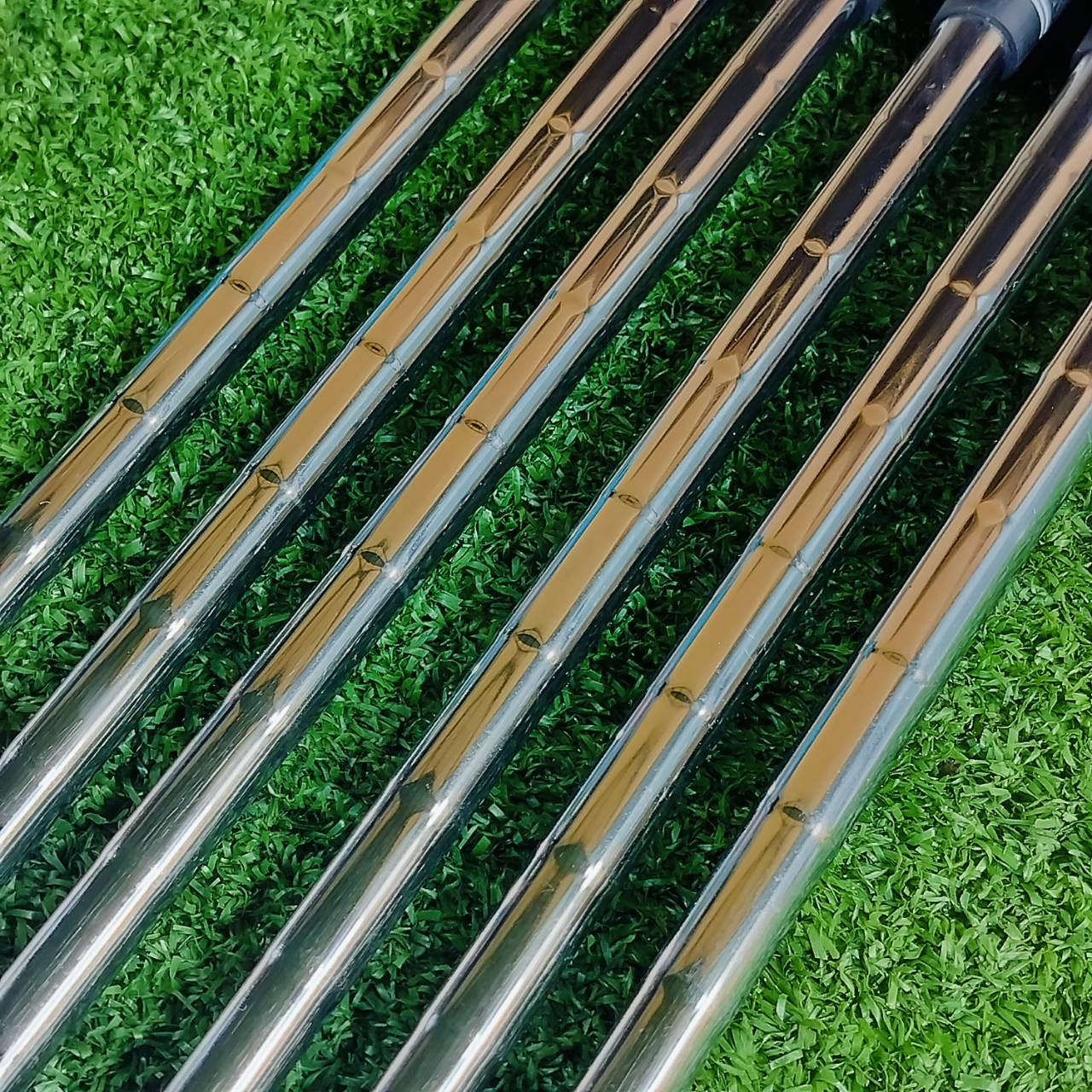 ชุดเหล็ก Mizuno JPX EIII Forged ชุดเหล็กตัวท๊อปสูงสุดของ MIZUNO วัสดุ GRAIN FLOW FORGED ฟีลลิ่งสุดนุ่ม ไม้กอล์ฟพรีเมี่ยมมือสอง ของแท้ By NakaraLuxurious