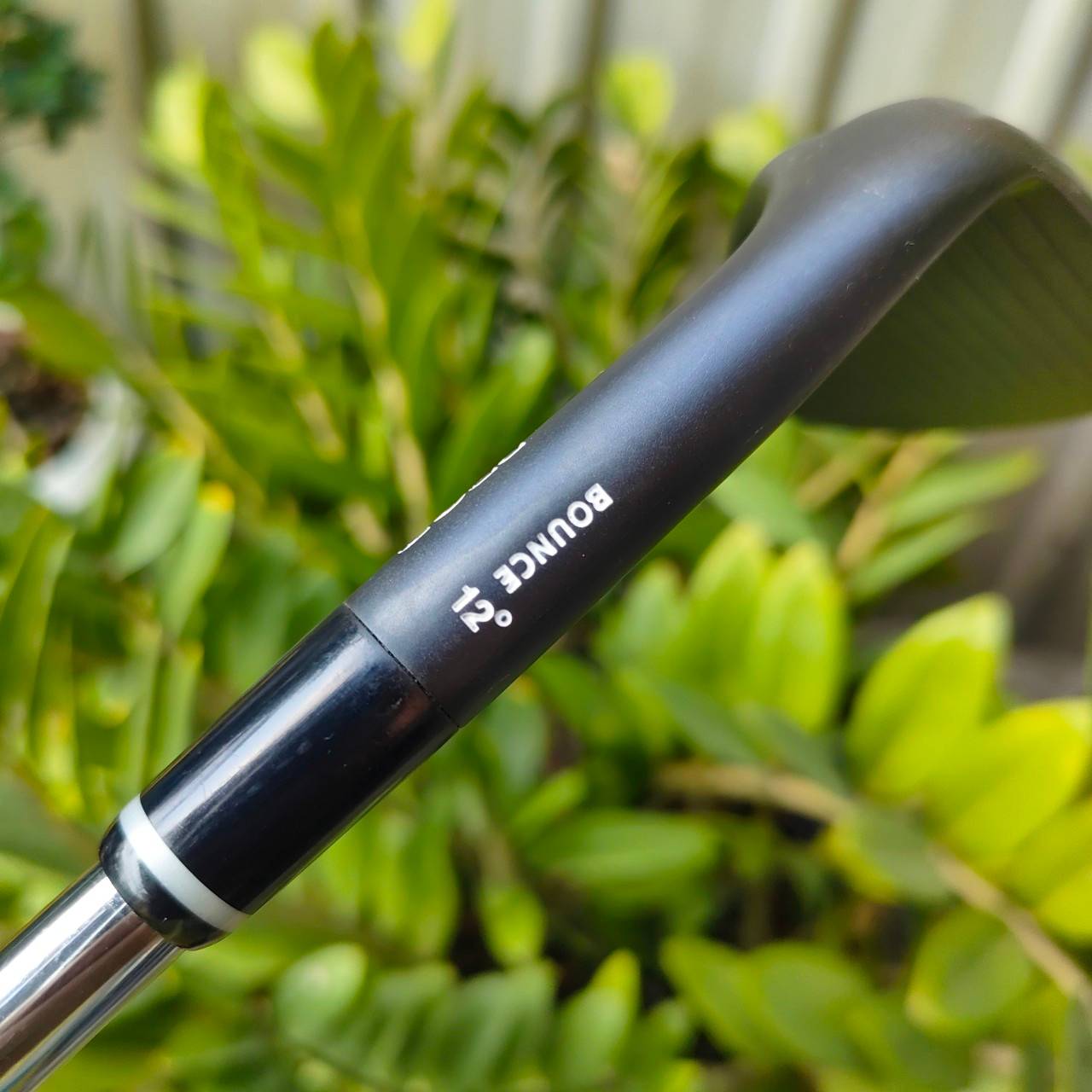WEDGE PRGR RS iD NABIA FORGED องศา 57 เบาท์ 12 ก้าน N.S.PRO SS III FLEX WEDGE ชิพง่าย เข้าบอลแน่น วัสดุสวยดุดัน หน้าใบยังมี ลายพิเศษ และร่องคมลึก ทำให้สปินแบบจัดๆ ไม้กอล์ฟพรีเมี่ยมมือสอง ของแท้ By NakaraLuxurious