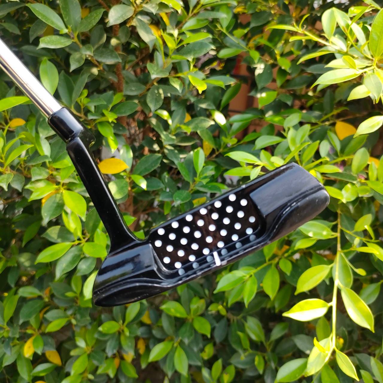 PUTTER MTEC PROFESSIONAL DESIGN ความยาว 34 นิ้ว สภาพสวยมาก ทรง STUDIO หน้าสัมผัสแบบพิเศษ ทั้งนุ่มและช่วยให้ลูกหมุนเกาะไลน์ น้ำหนักพัตต์เตอร์ดีมากๆครับ