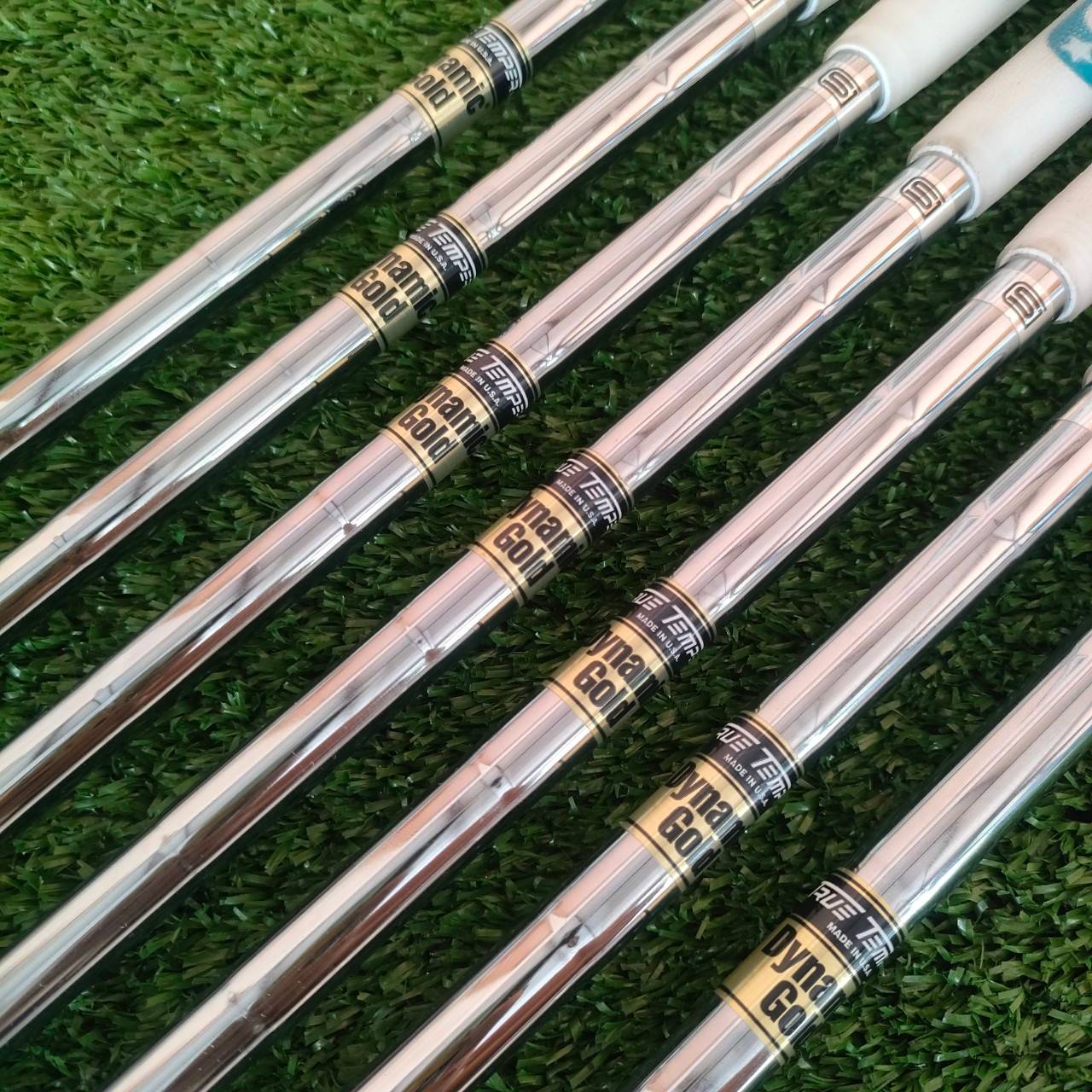 ชุดเหล็ก HONMA T//WORLD GS มีเหล็ก 4-10 ก้าน DYNAMIC GOLD S400 กริพ CADERO ทั้งชุด, สภาพสวย ชุดนี้รุ่นใหม่ออกปี 2021, เหล็กมี CAVITY ตีง่ายมาก!! ไม้กอล์ฟมือสอง ของแท้ BY NakaraLuxurious