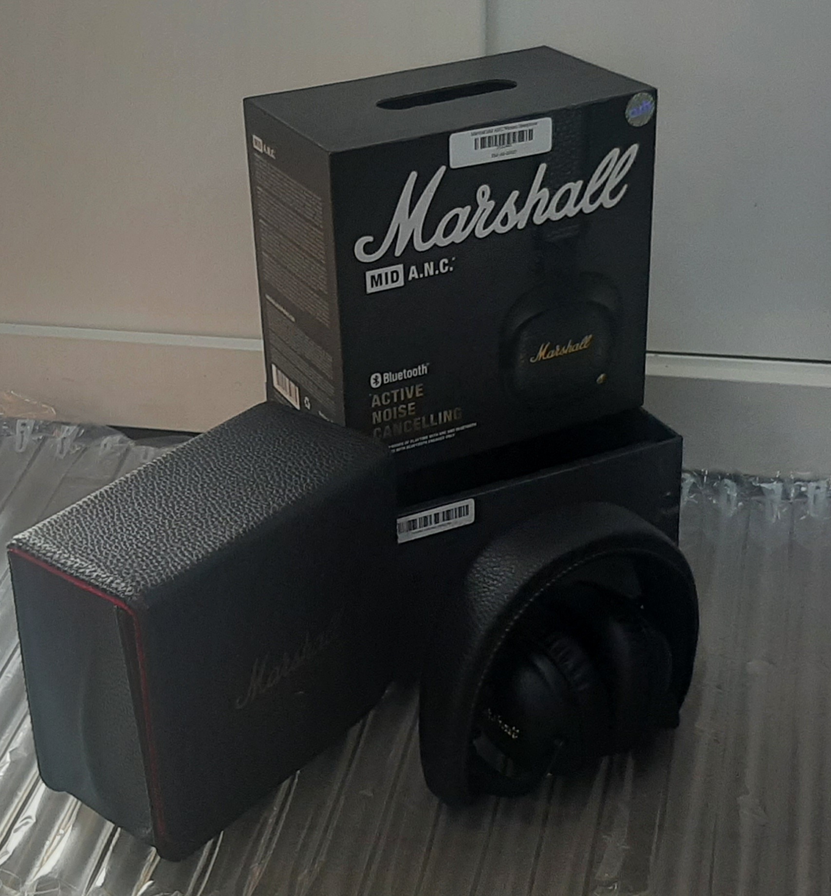 Marshall Mid ANC Wireless Headphone หูฟัง มือสอง สภาพดี ประกันร้าน 1 เดือน
