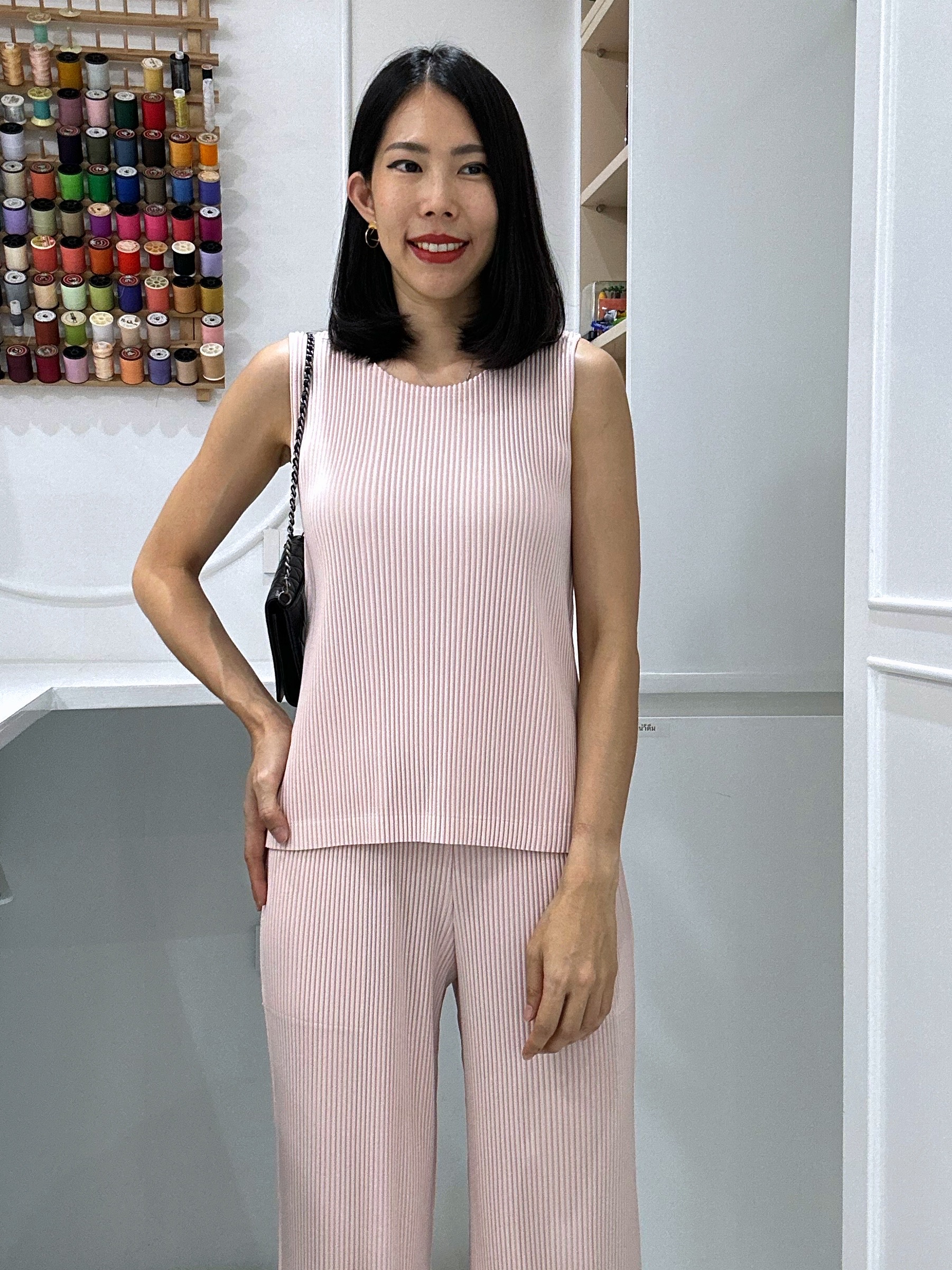 มีผ่าชาย!! 2MUAY รุ่น GJO2230-9 เสื้อพลีทคุณภาพ THICK SLEEVELESS PLEAT TOP 9 สี FREE SIZE