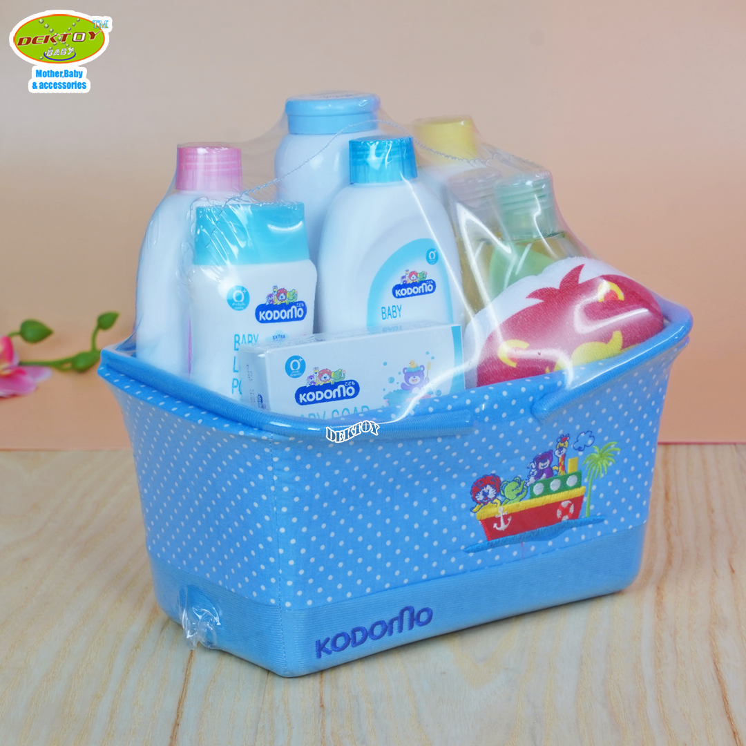 Kodomo โคโดโมะ ชุดของขวัญตะกร้า เซ็ทเยี่ยมคลอด สำหรับเด็กแรกเกิด 9 ชิ้น
