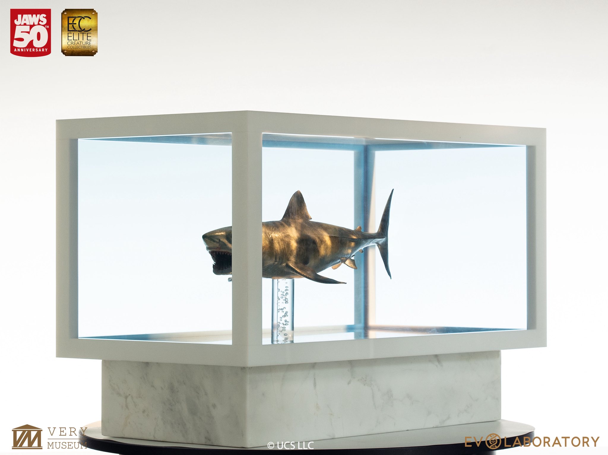 [สั่งจอง] ECC 1/18 Bronze Statue : Jaws